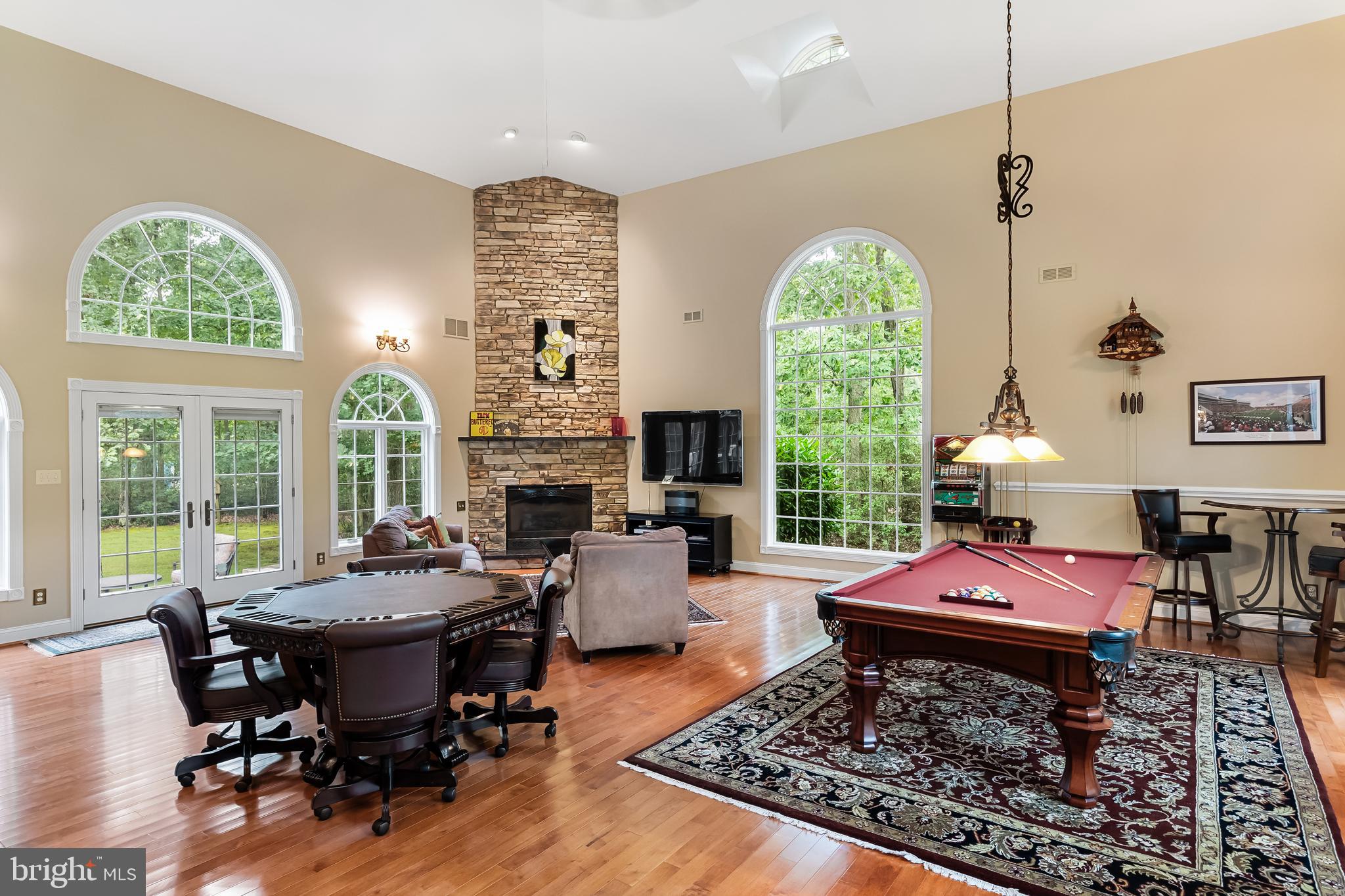 38 Fox Hill DRIVE