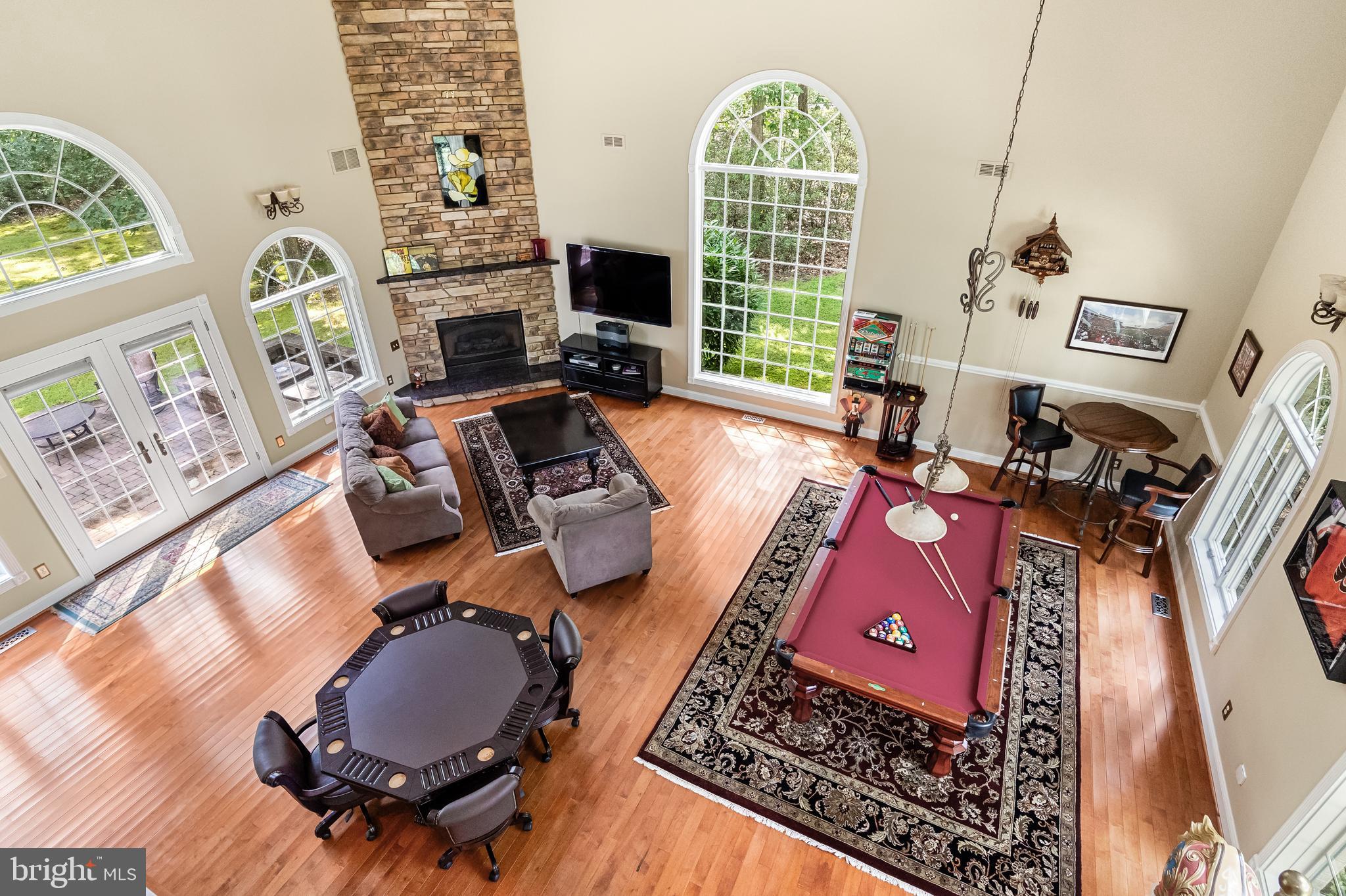 38 Fox Hill DRIVE