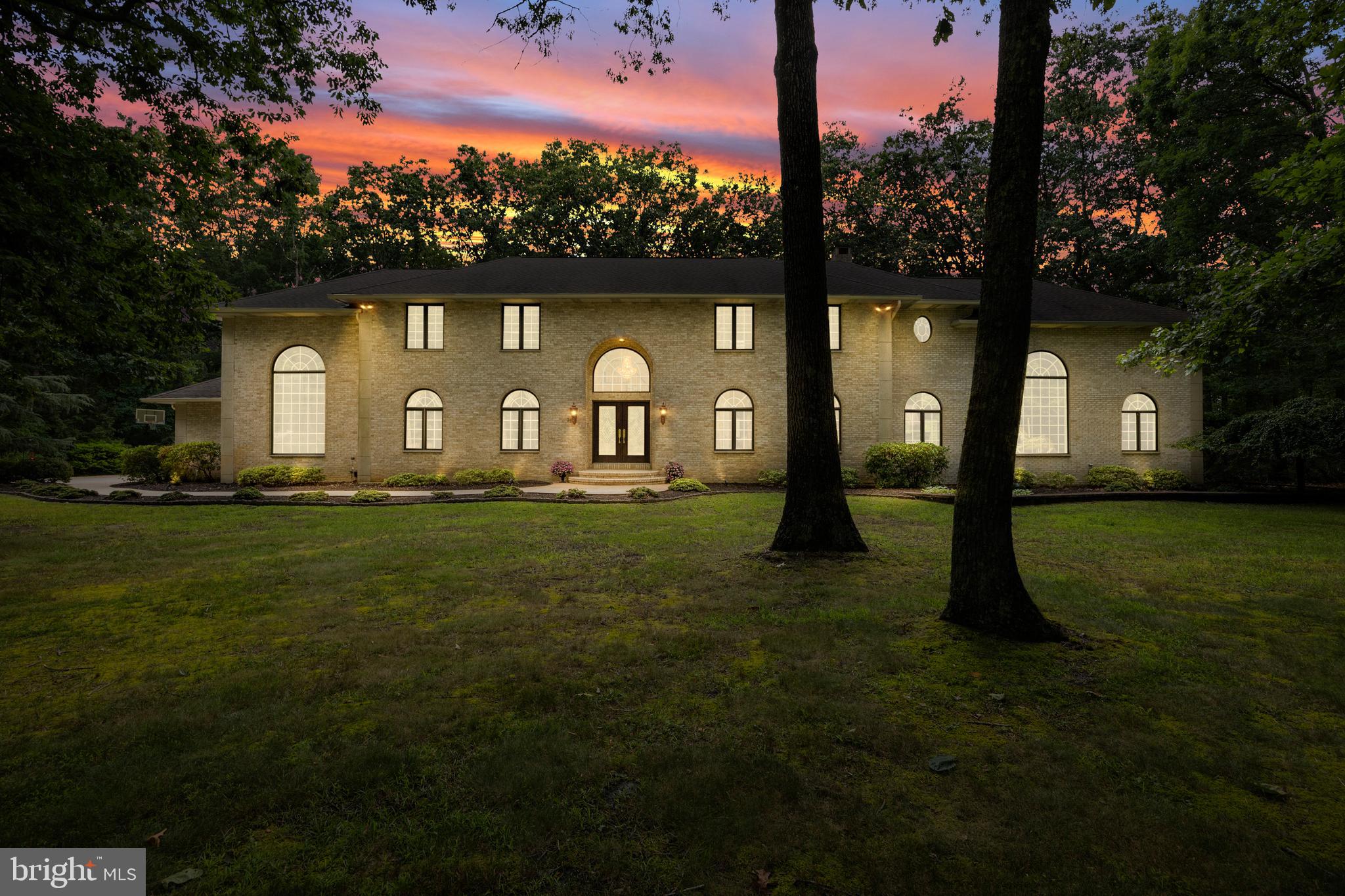 38 Fox Hill DRIVE