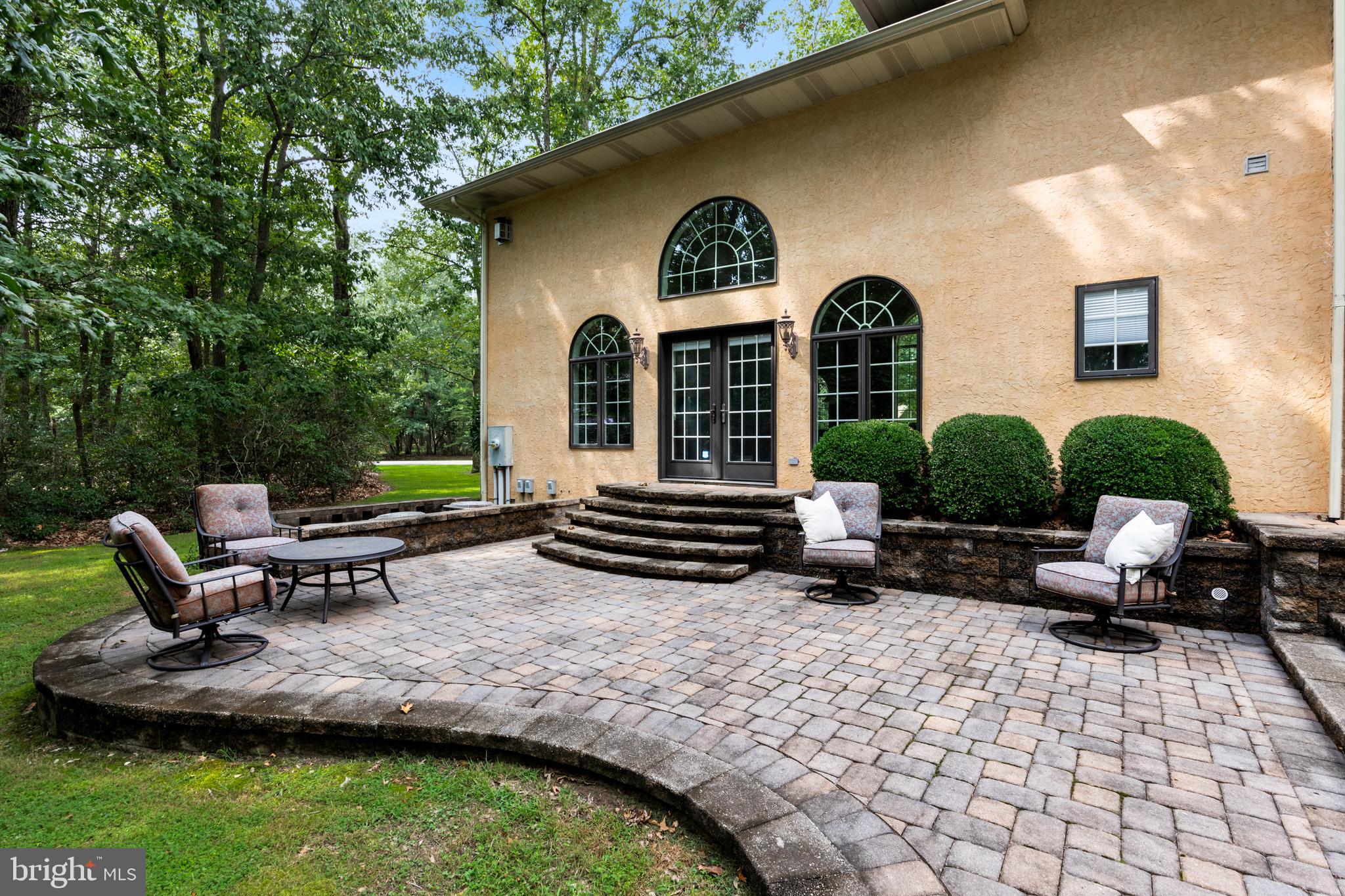 38 Fox Hill DRIVE