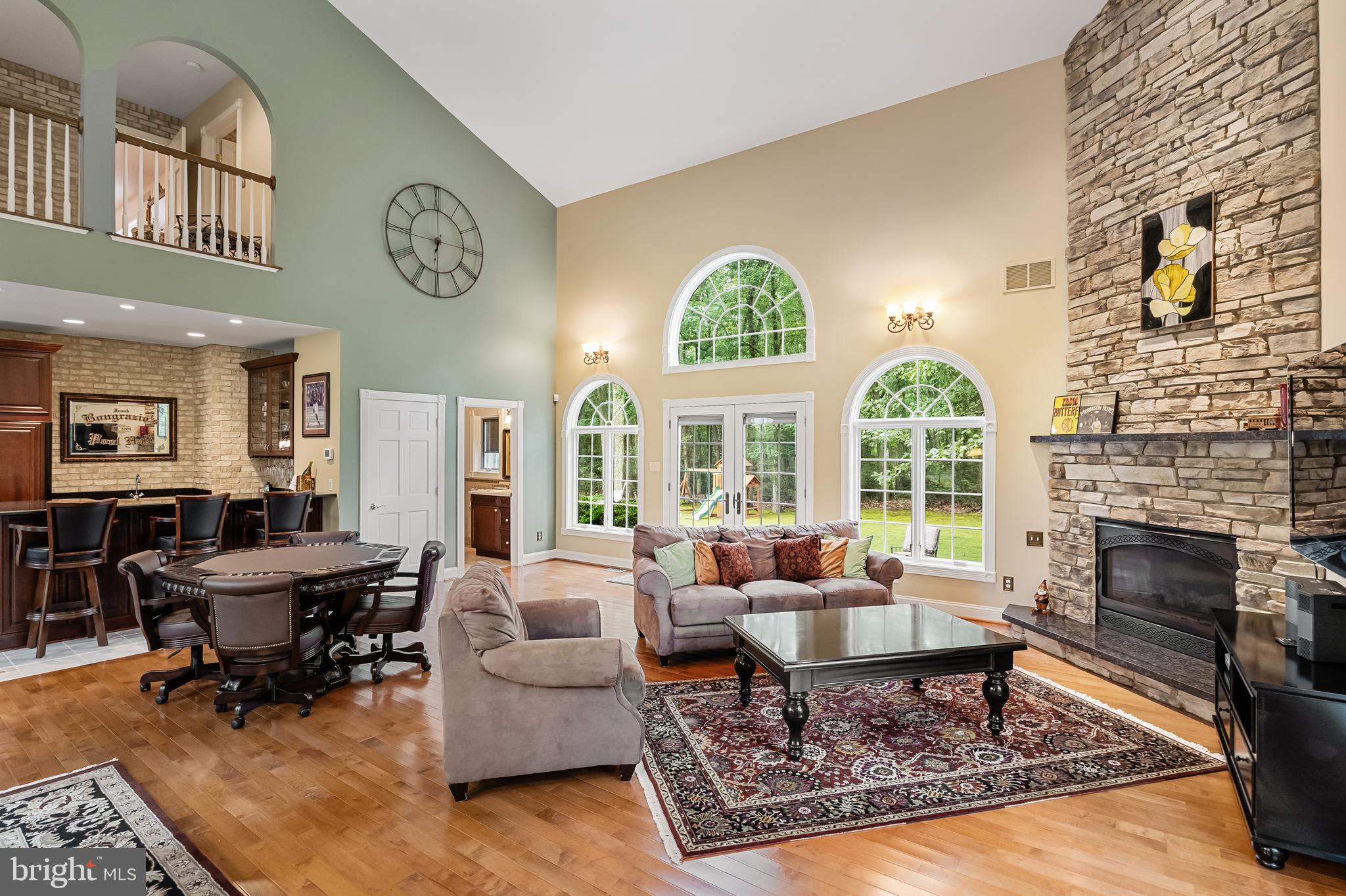 38 Fox Hill DRIVE