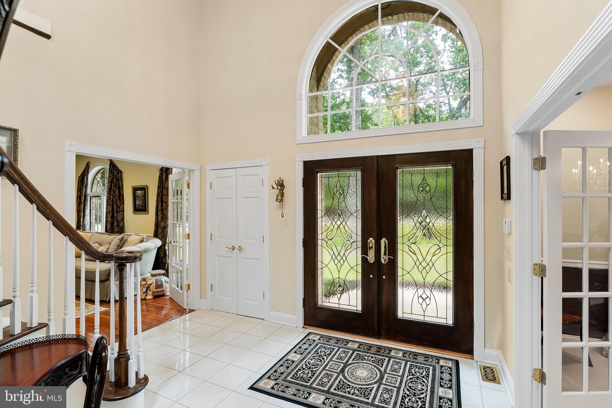 38 Fox Hill DRIVE