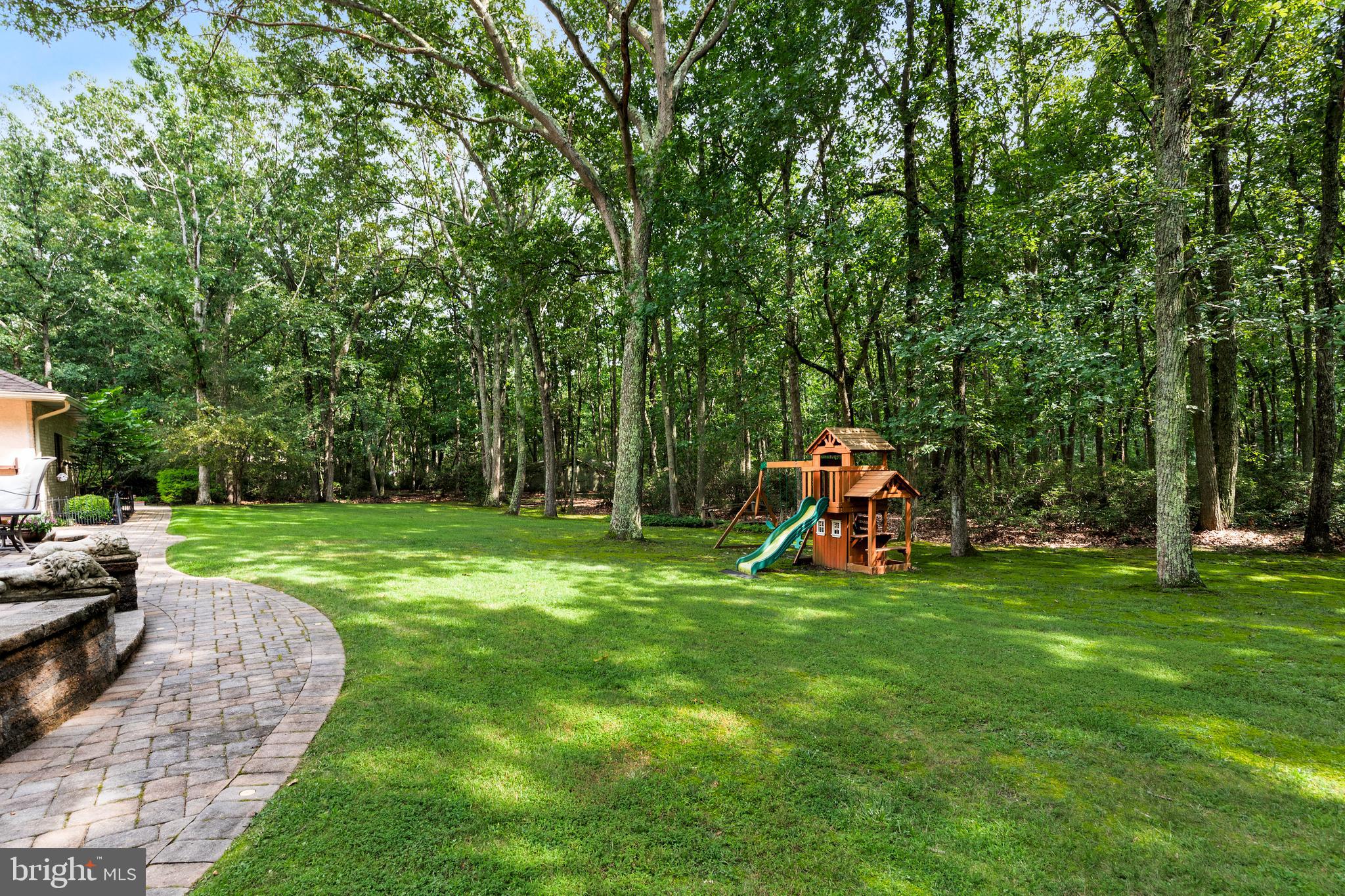 38 Fox Hill DRIVE