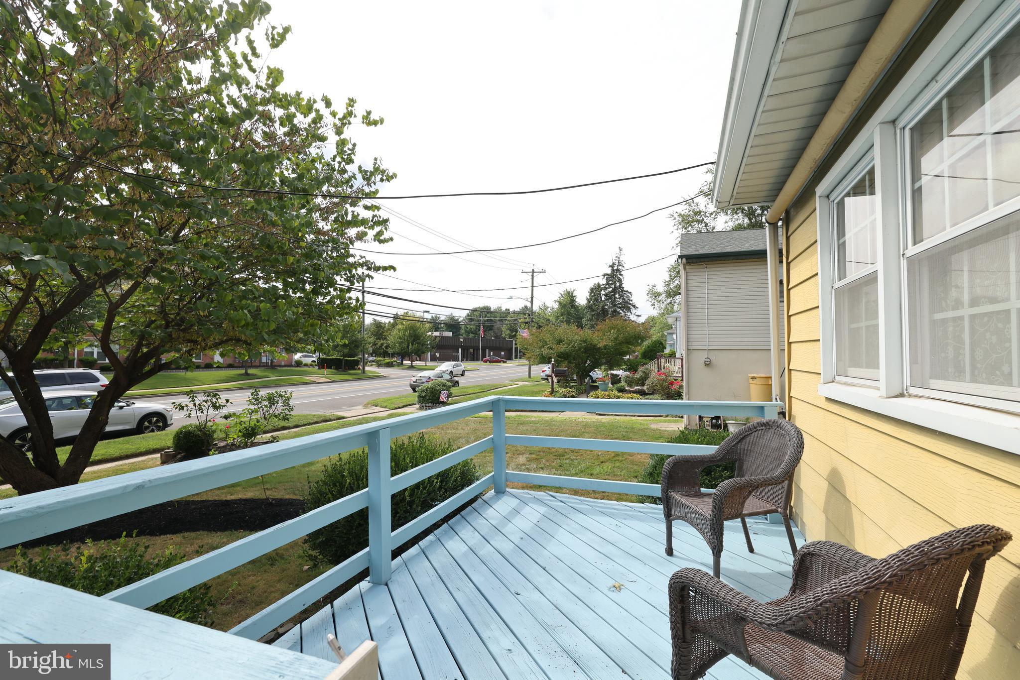 122 E Main STREET