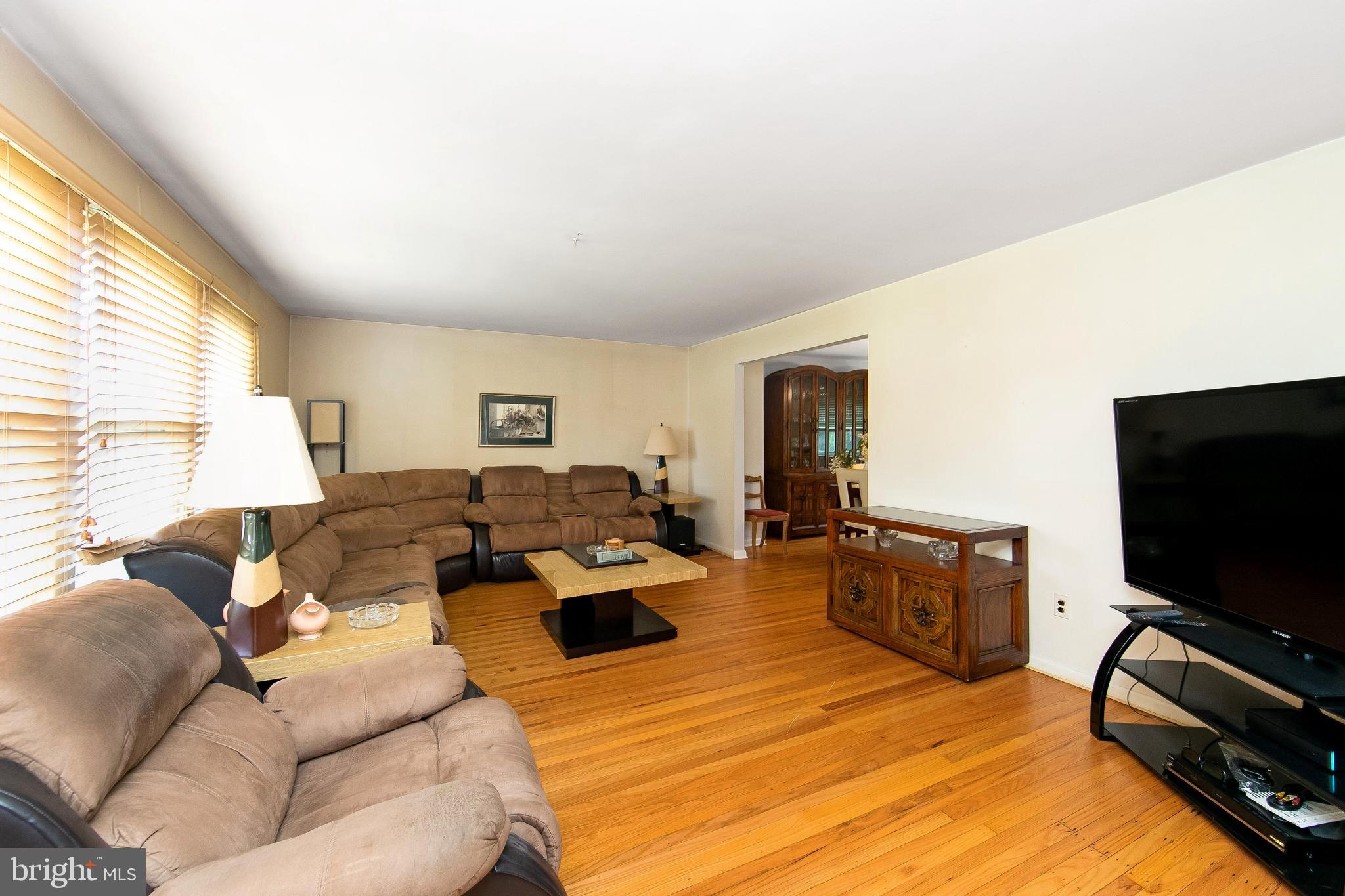 6 Kenton Ave