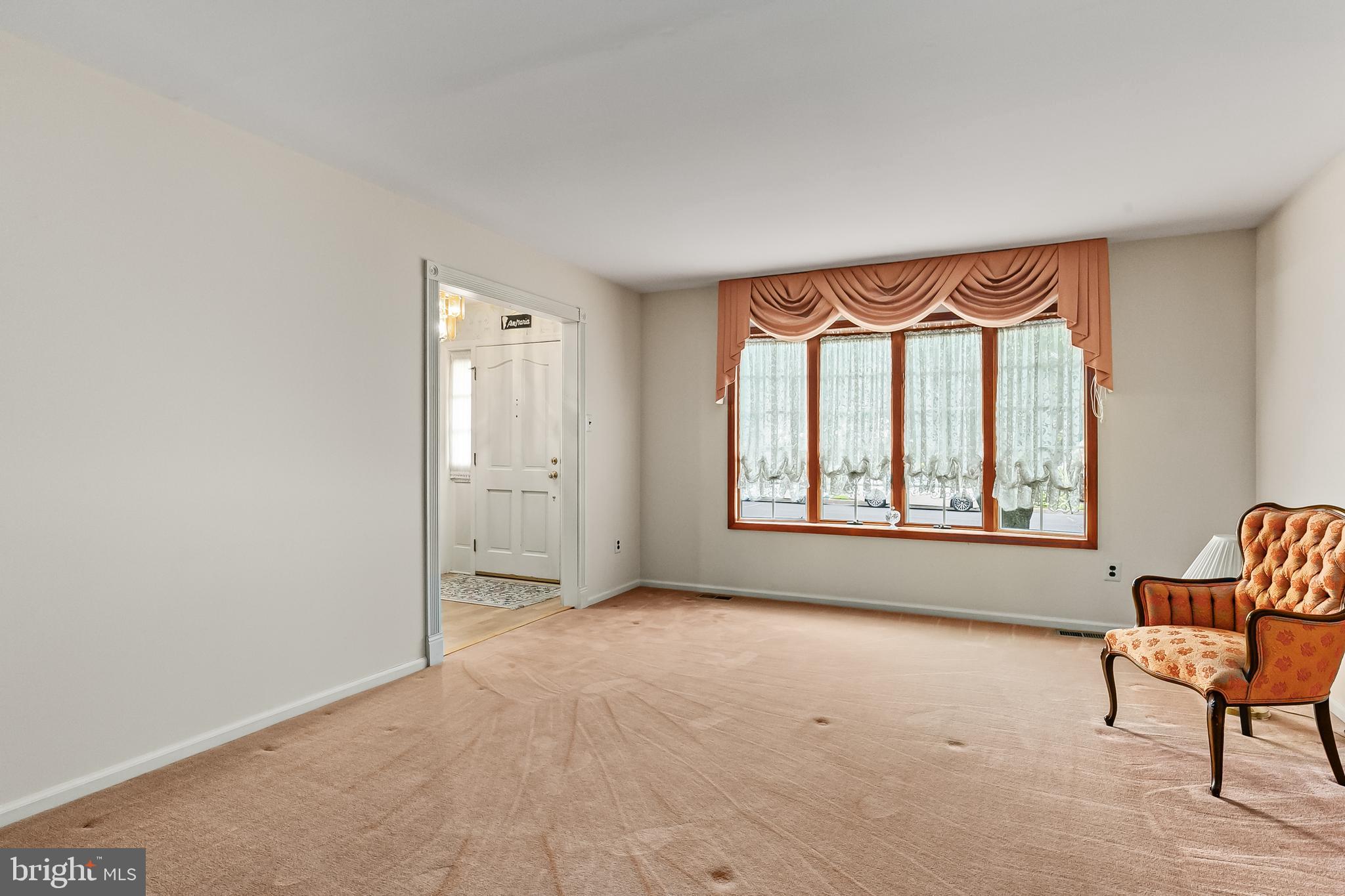 123 Meadow LANE