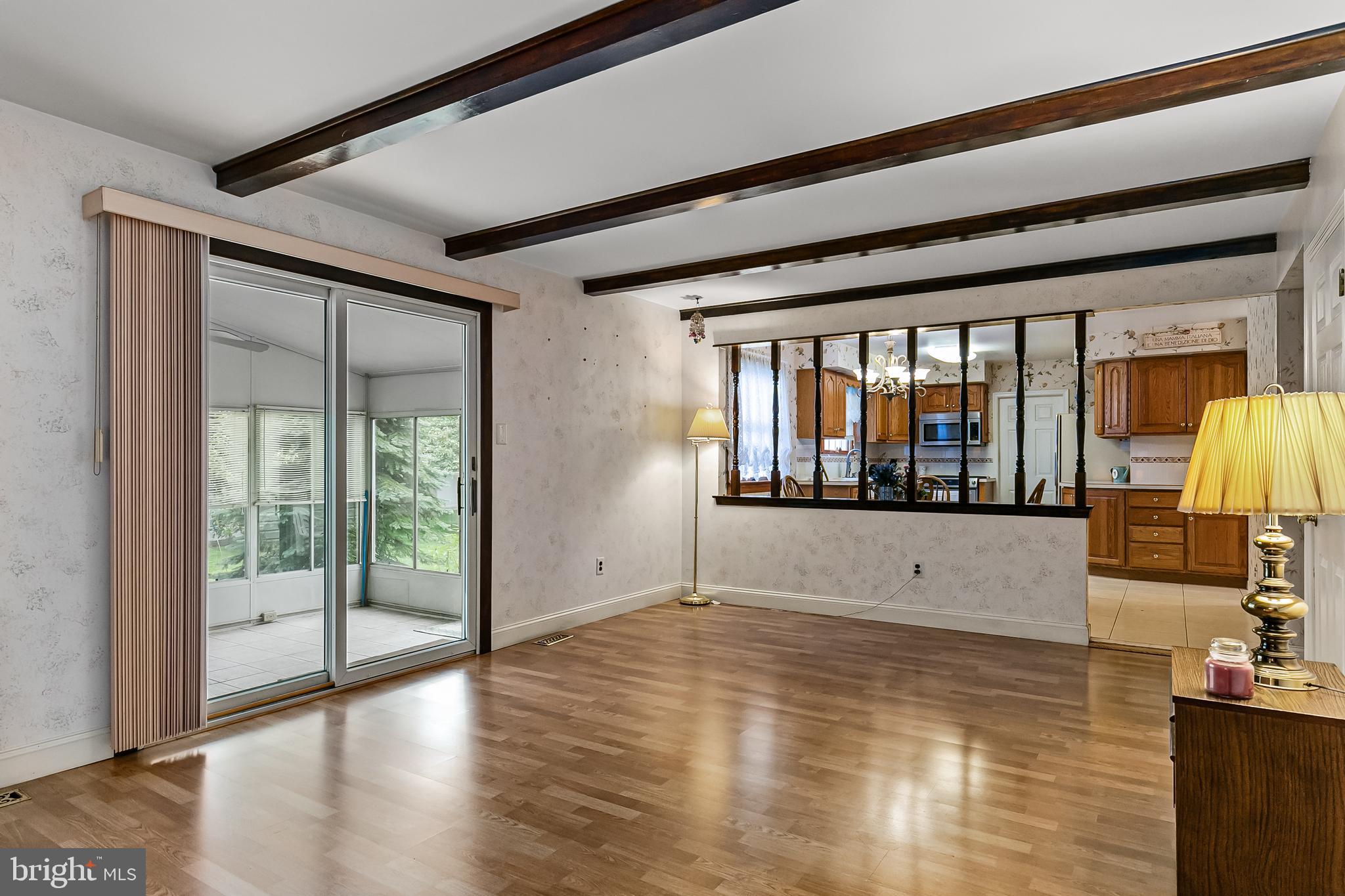 123 Meadow LANE