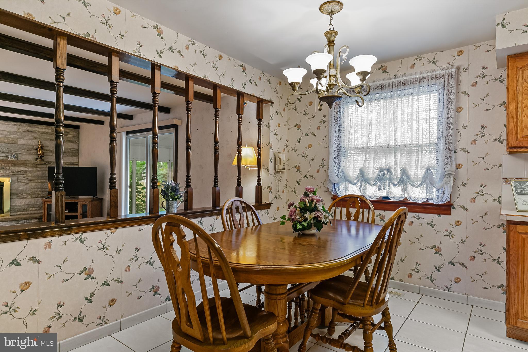 123 Meadow LANE