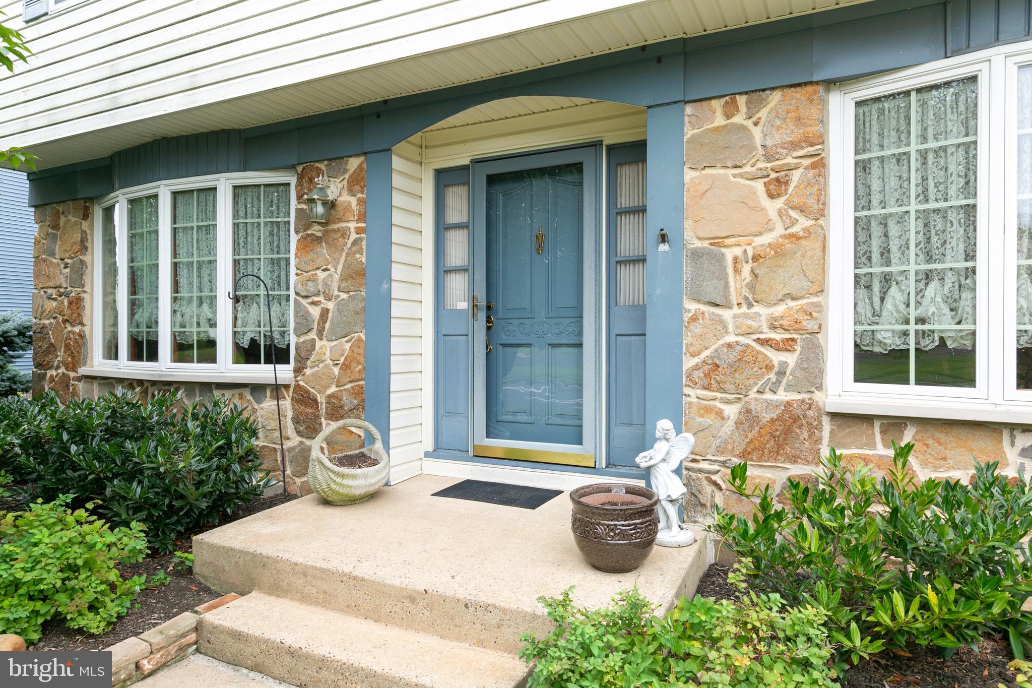 123 Meadow LANE