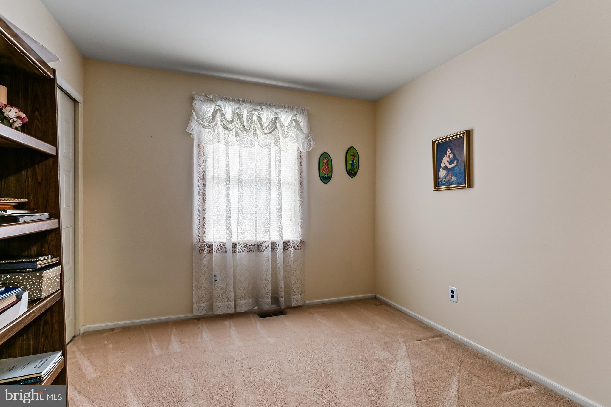 123 Meadow LANE