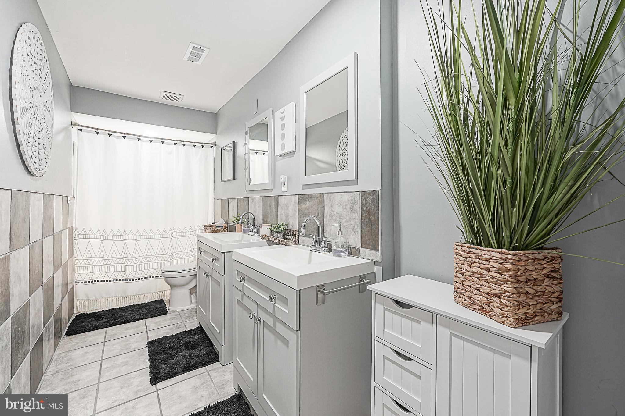 115 E Kings HIGHWAY E Unit: #360