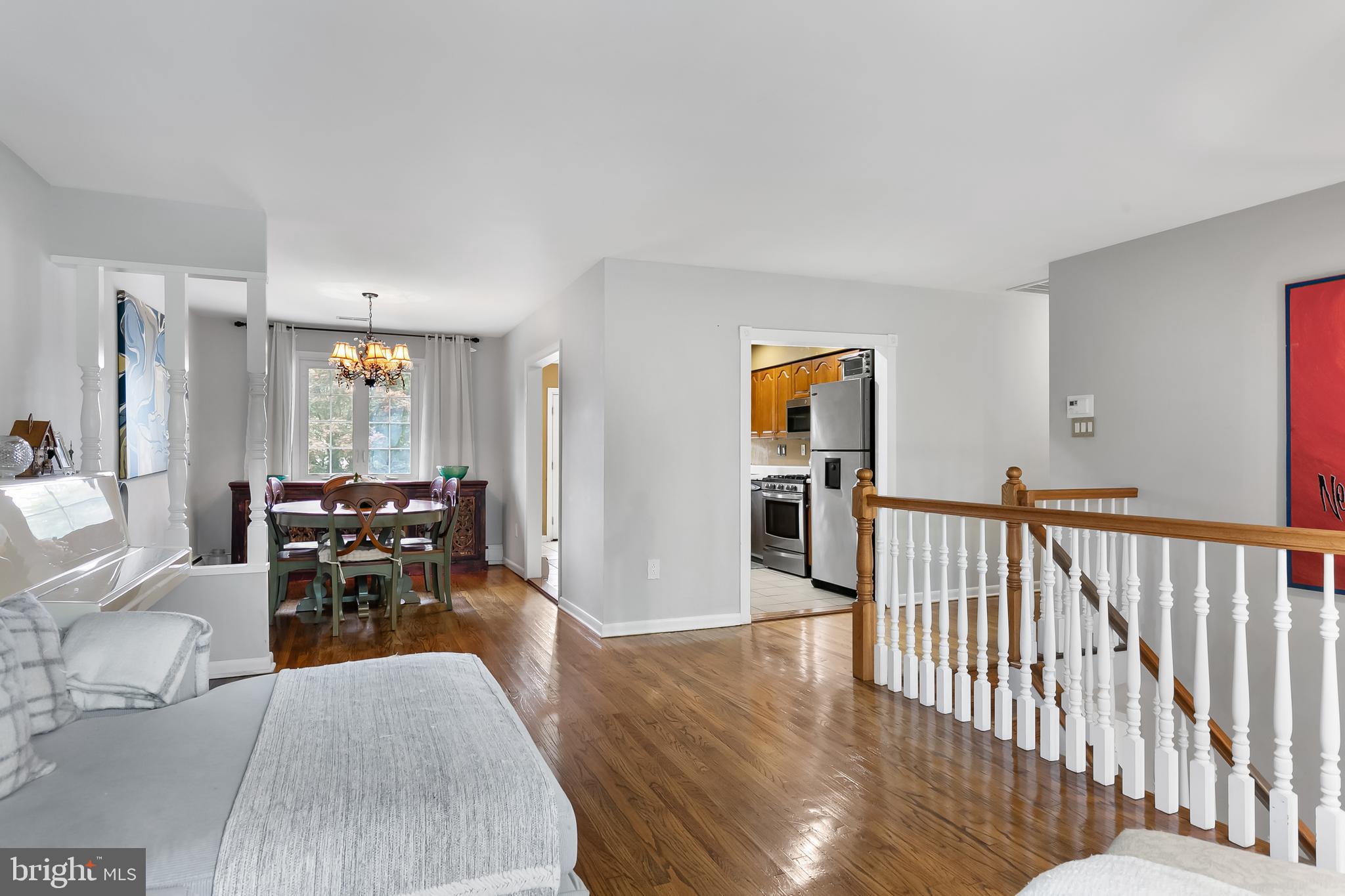 12 Florence AVENUE