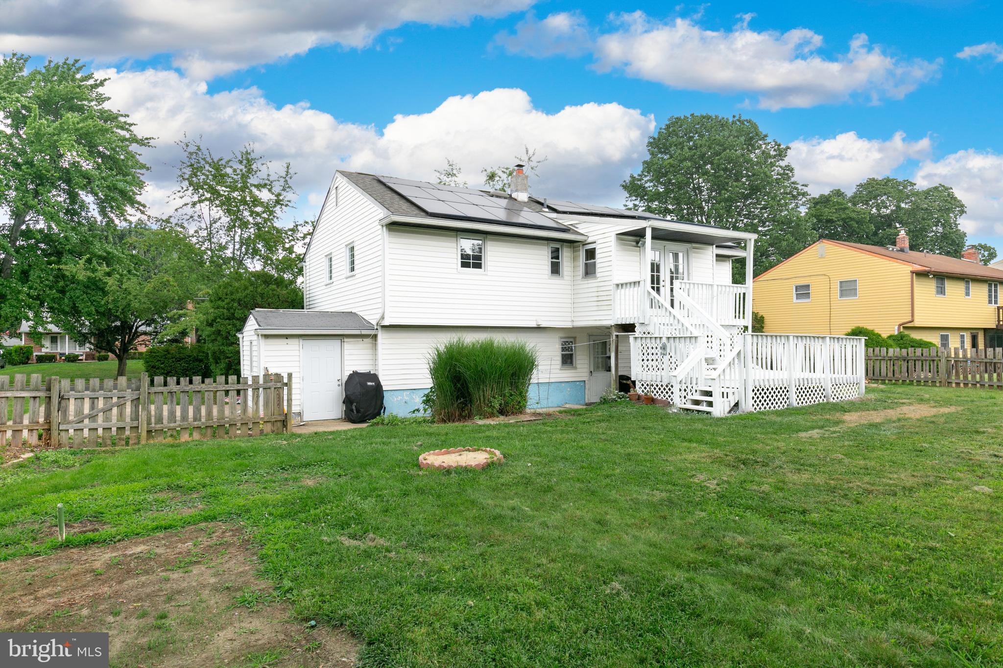 12 Florence AVENUE