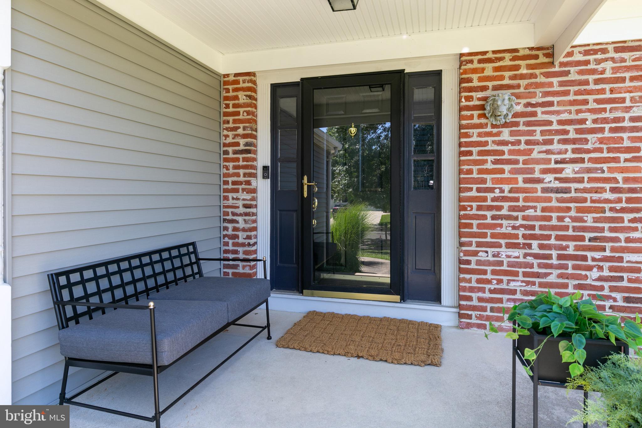 18 Midwood ROAD