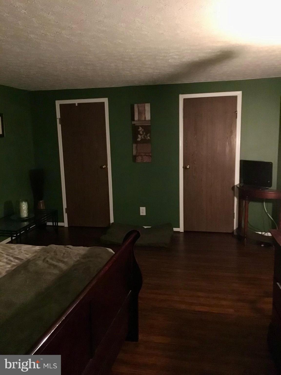 5 Teaberry COURT