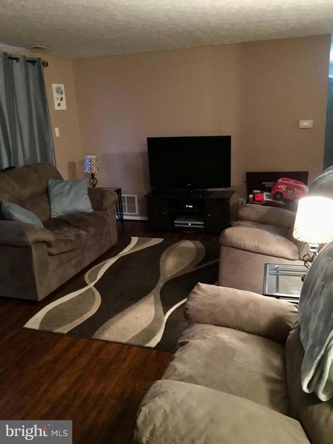 5 Teaberry COURT