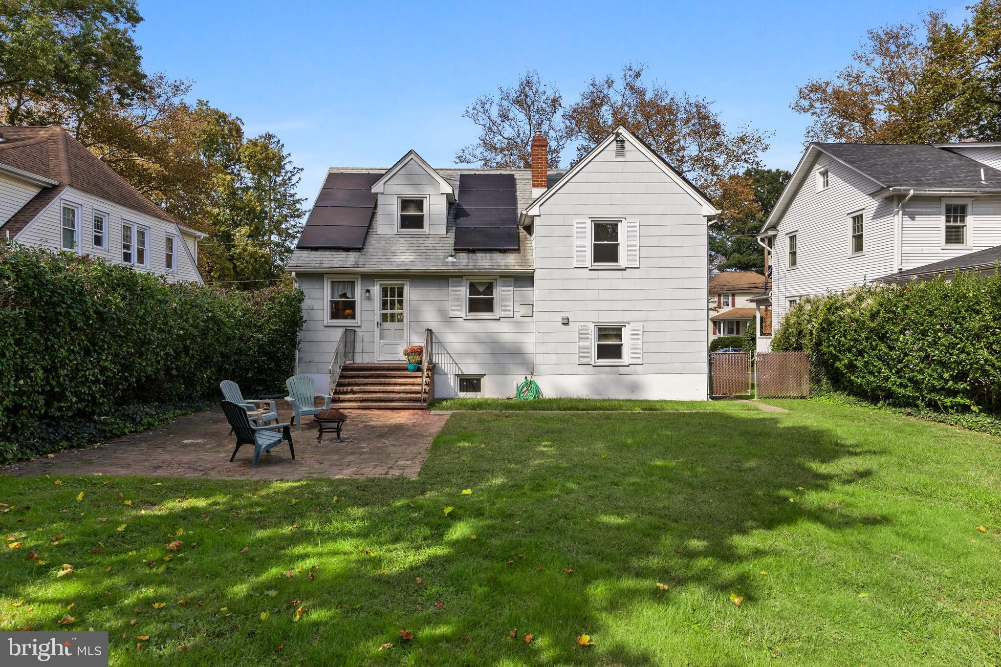 410 W 3RD STREET