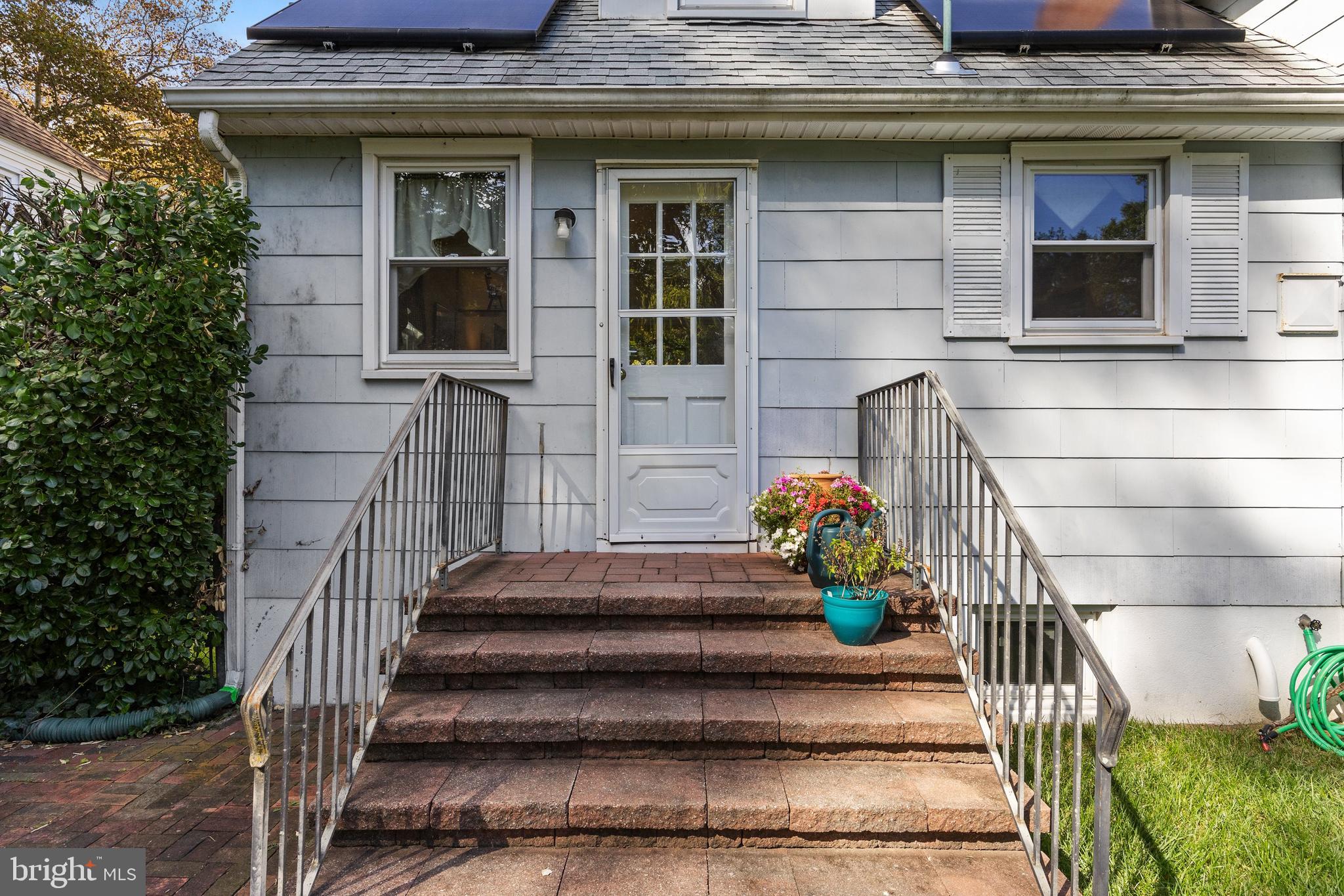 410 W 3RD STREET