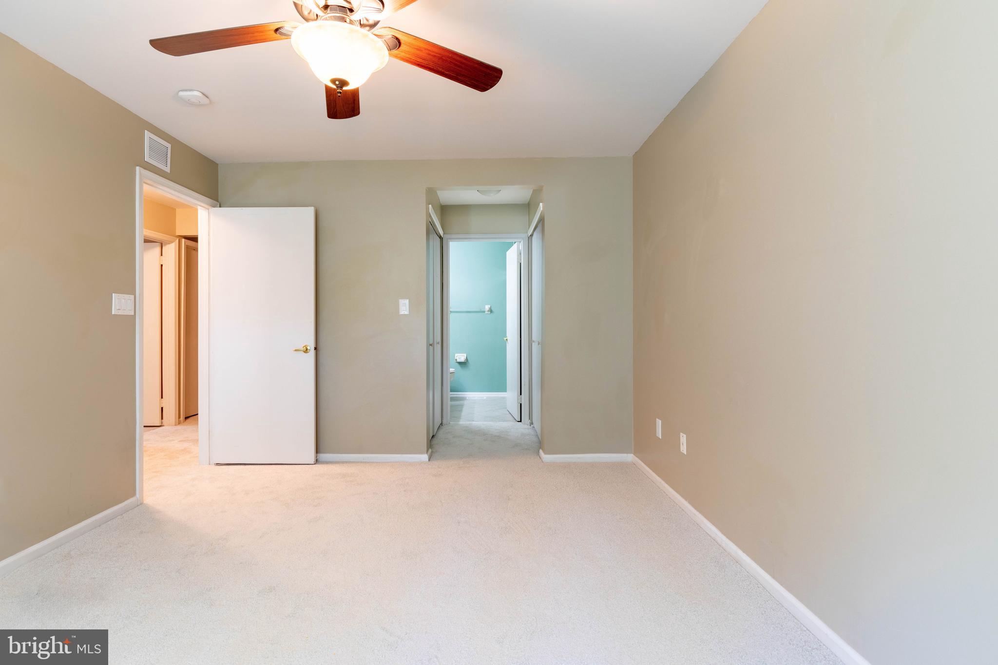 707 Oswego Ct