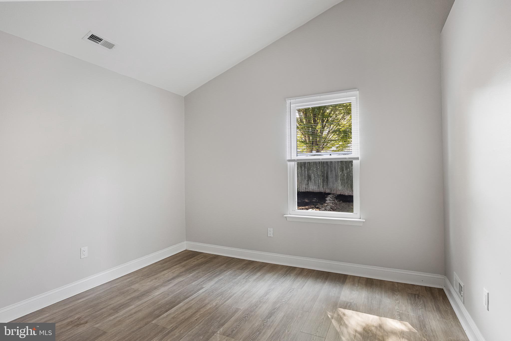 28 Birchwood DRIVE