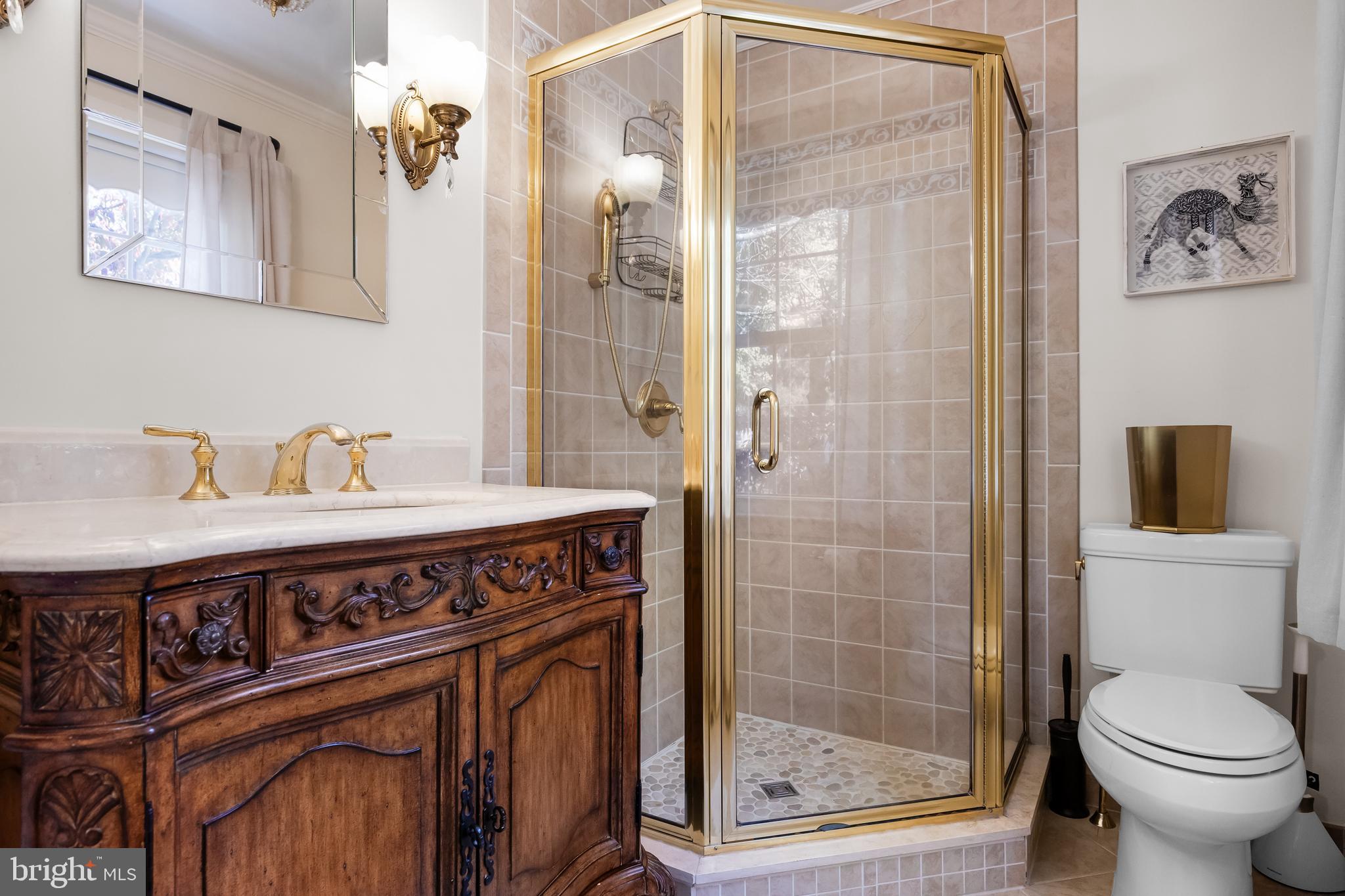 4 Whitemarsh COURT