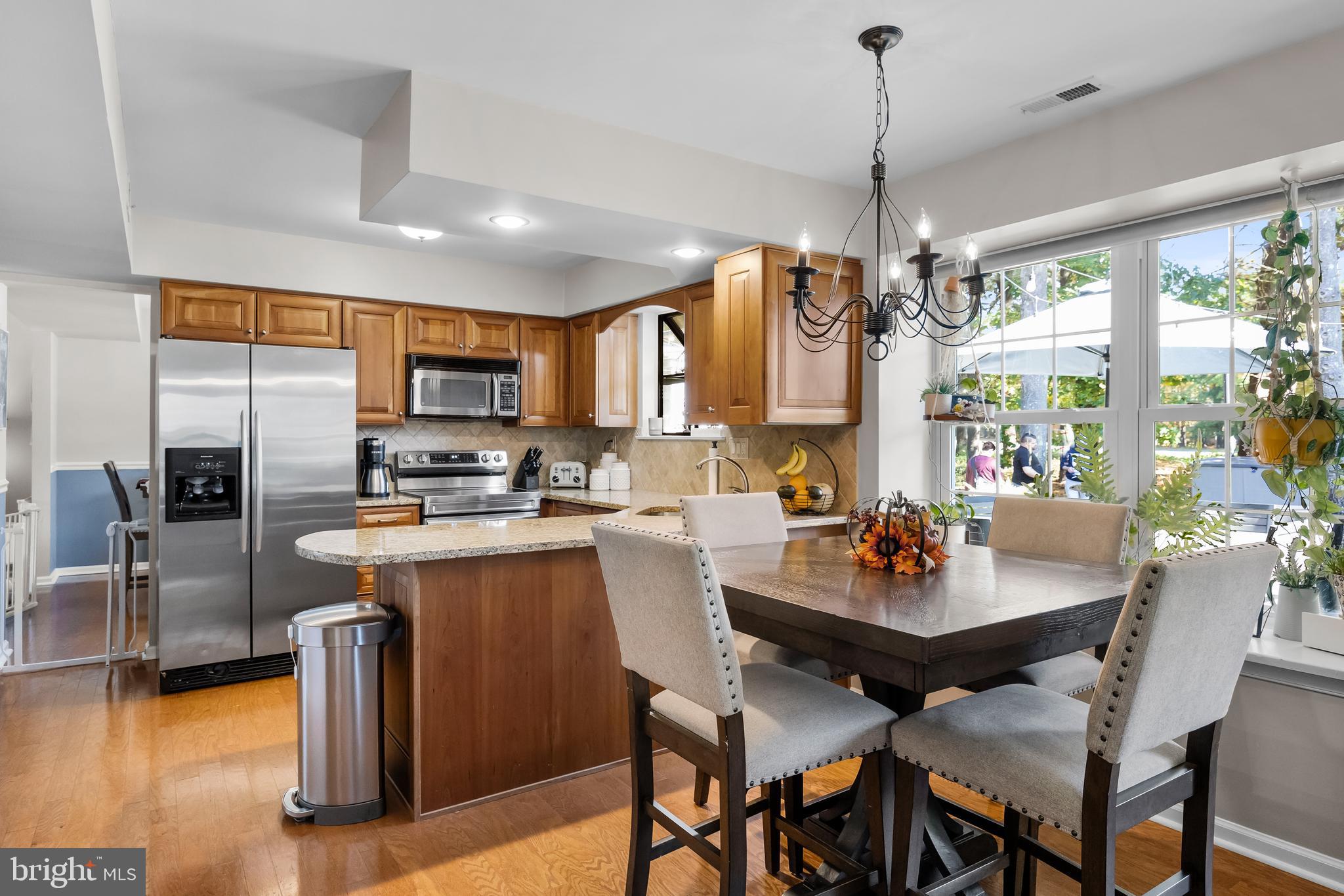 4 Whitemarsh COURT