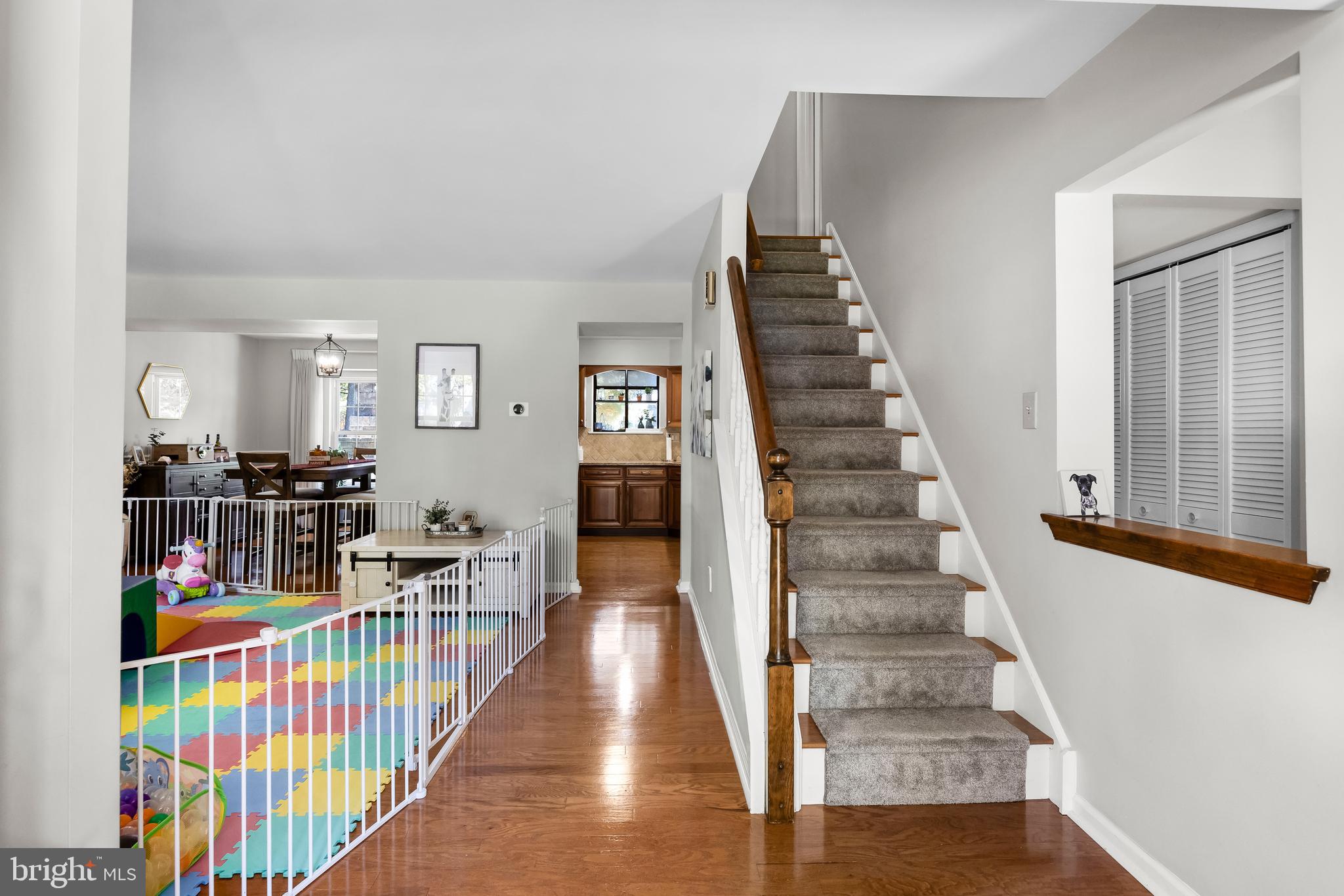 4 Whitemarsh COURT