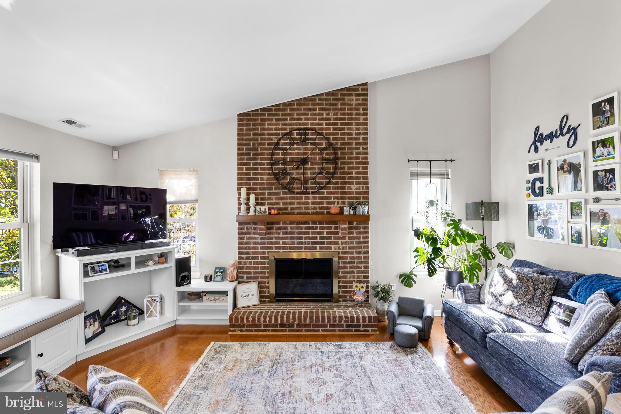 4 Whitemarsh COURT