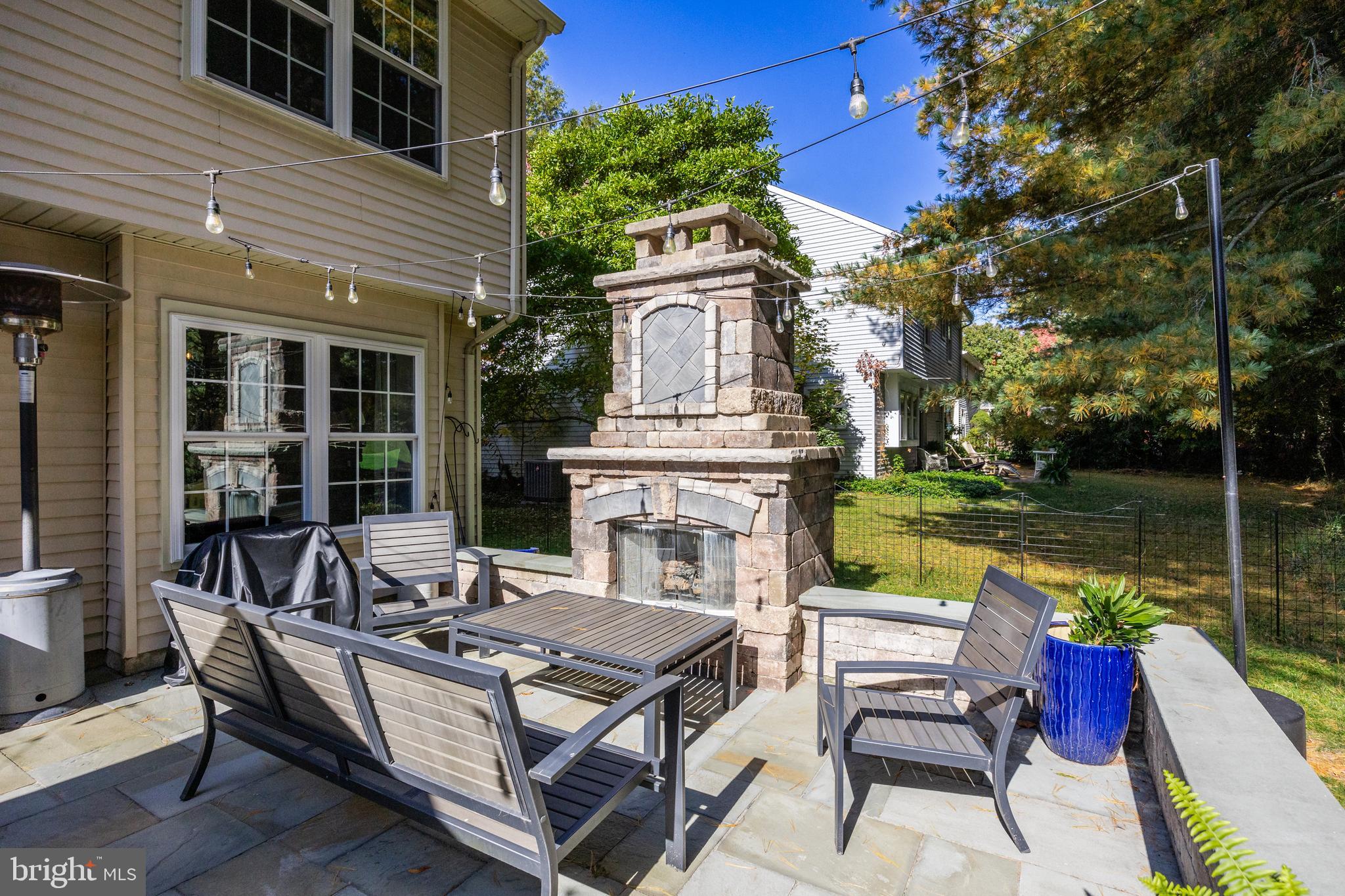 4 Whitemarsh COURT