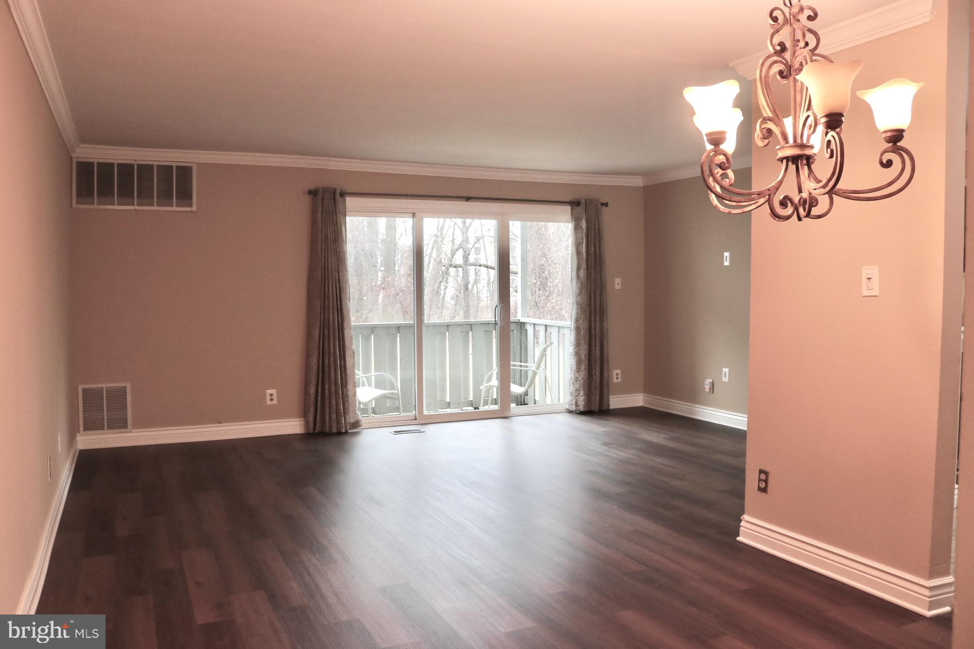 103 Woodhollow DRIVE