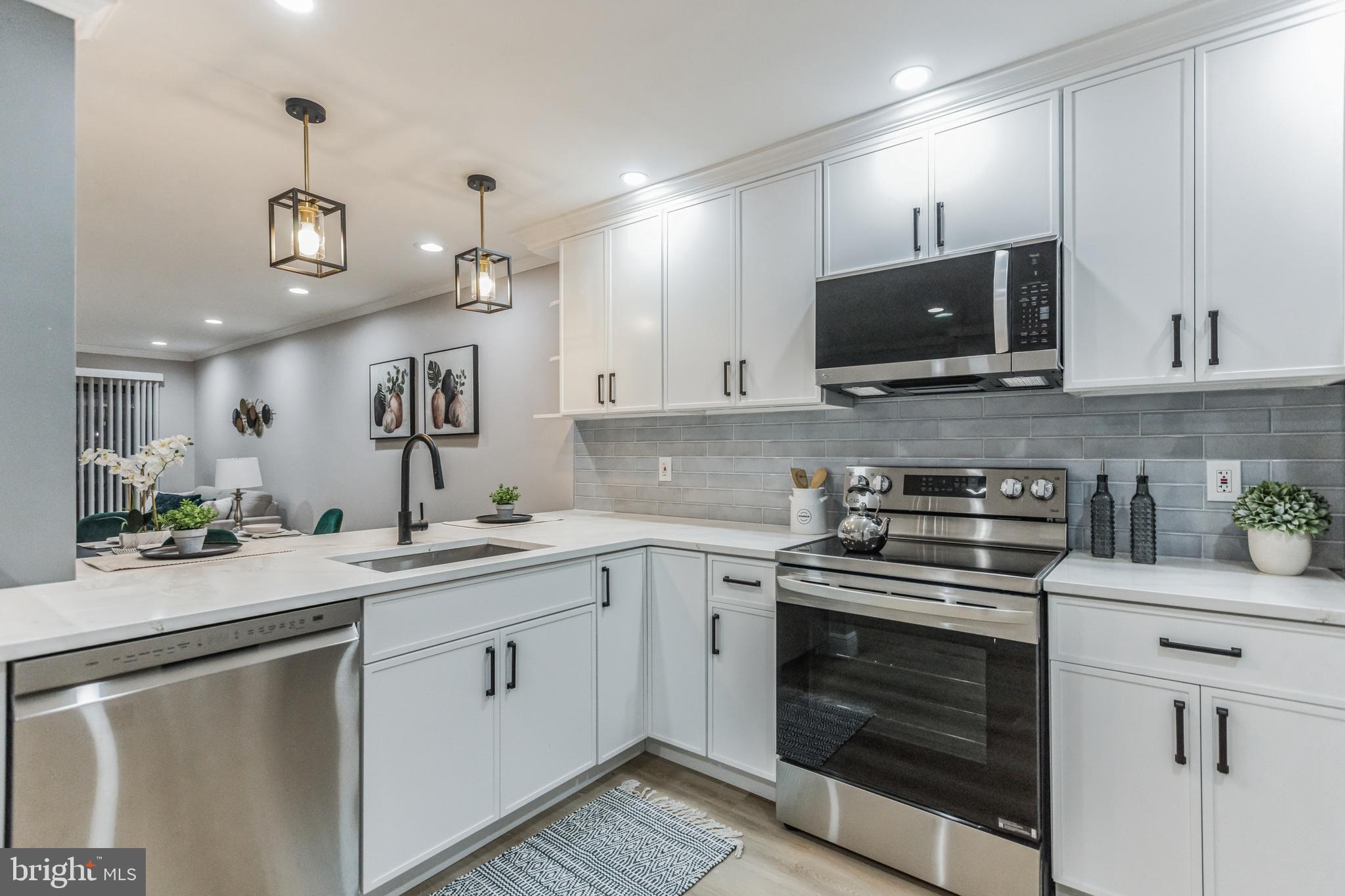 1307 CHESTERWOOD COURT