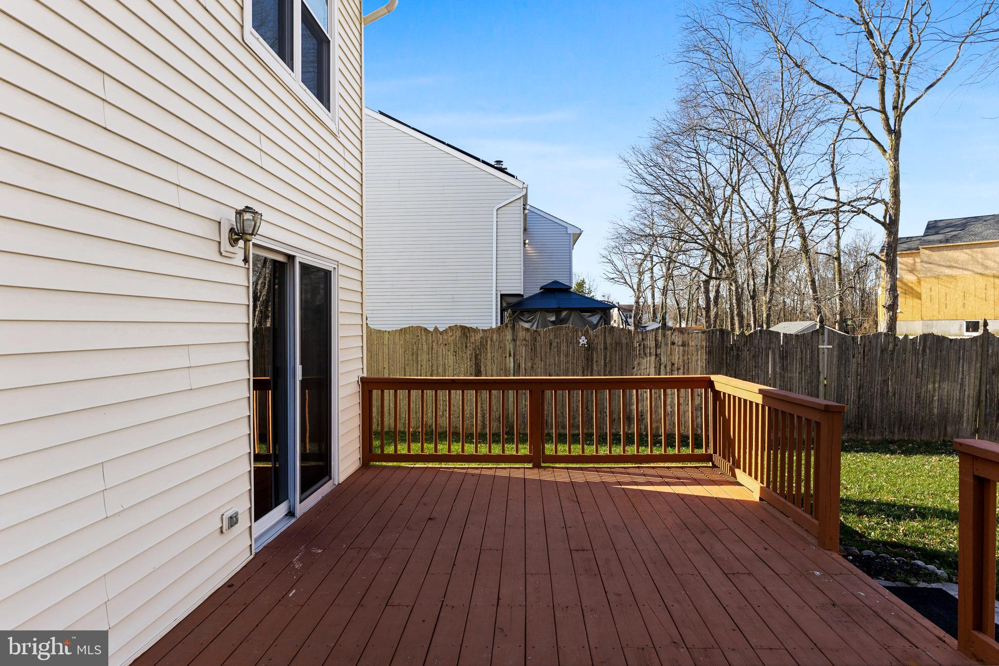 121 Fox Hill DRIVE