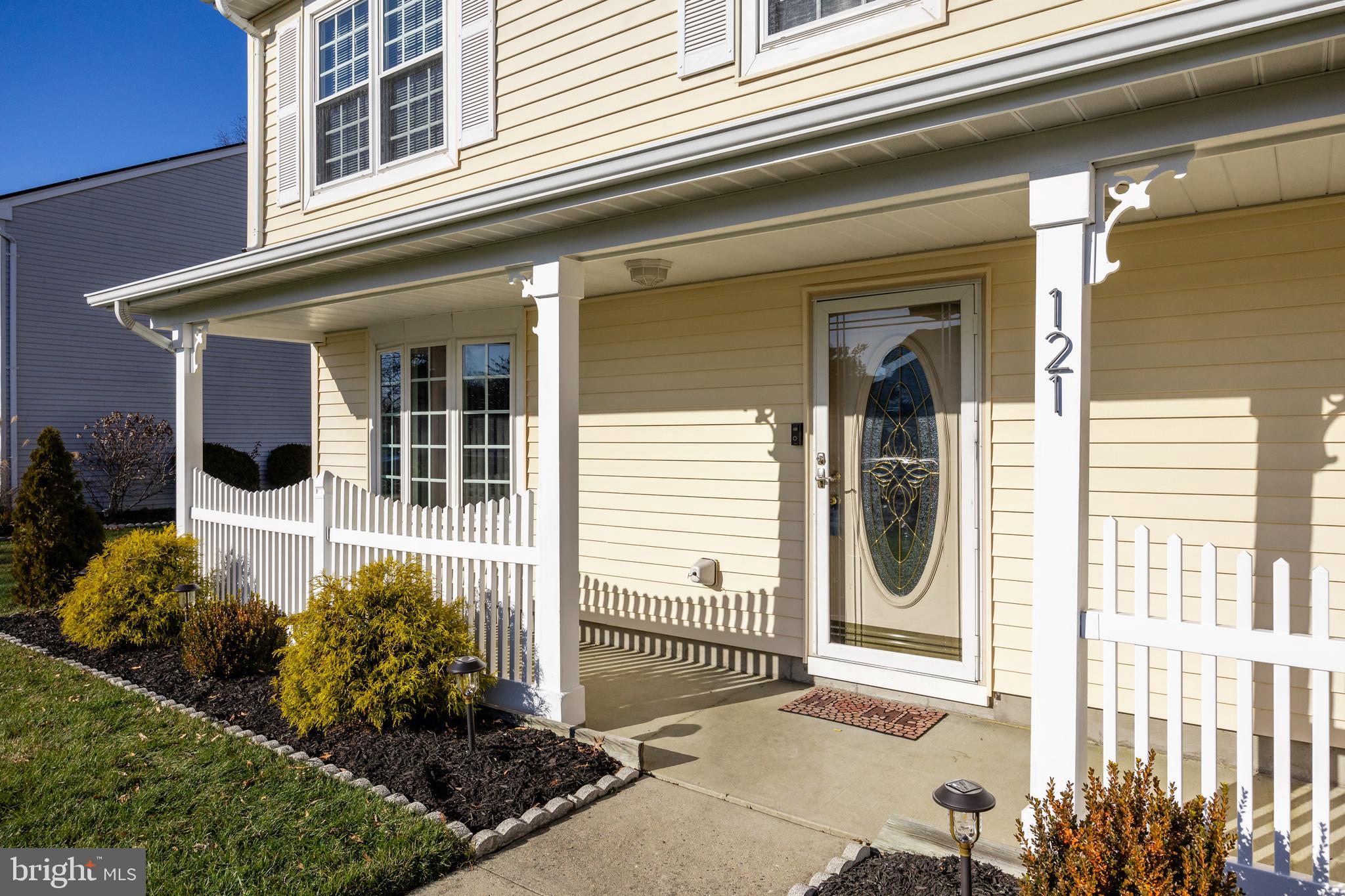 121 Fox Hill DRIVE