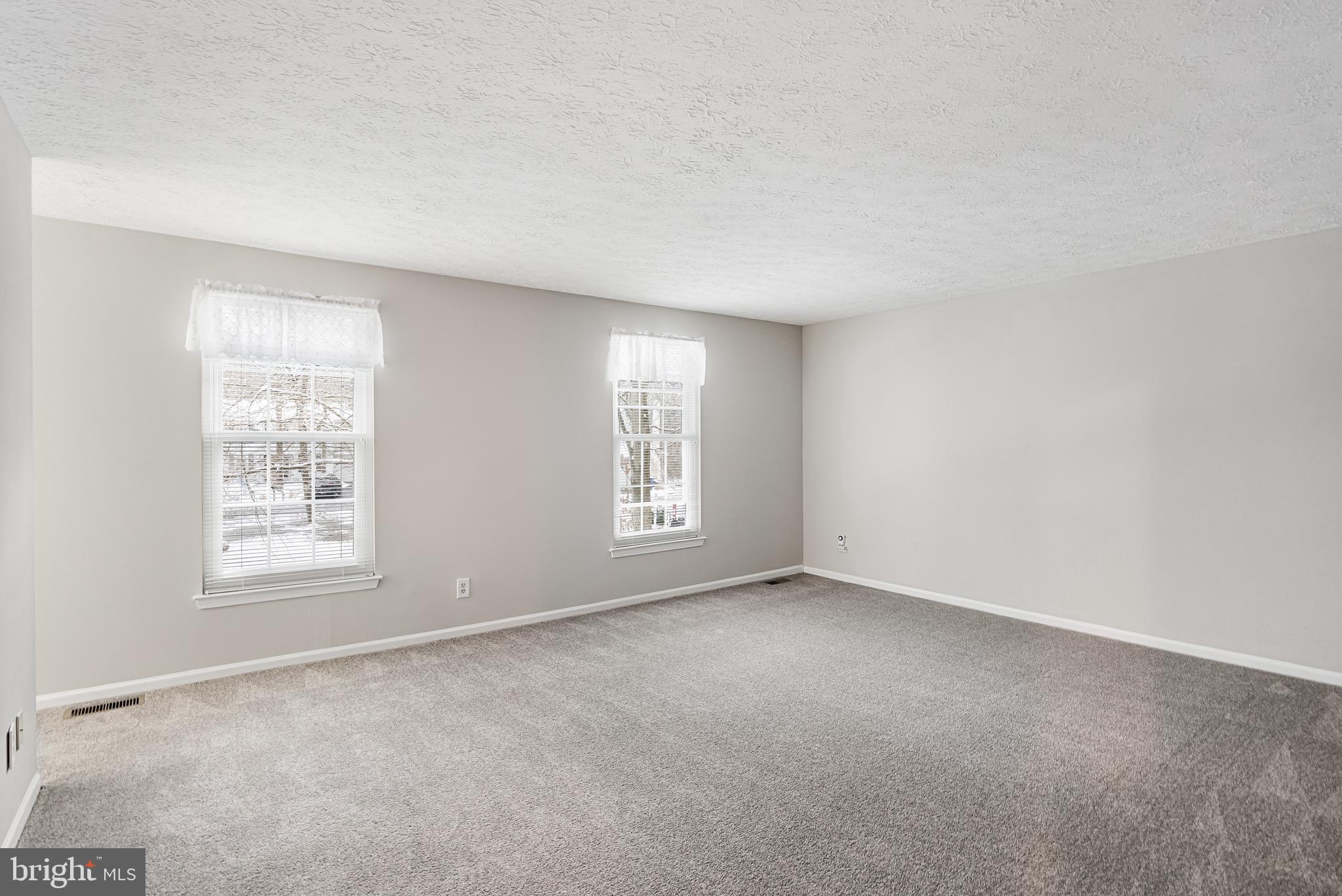 8 Jarrett COURT