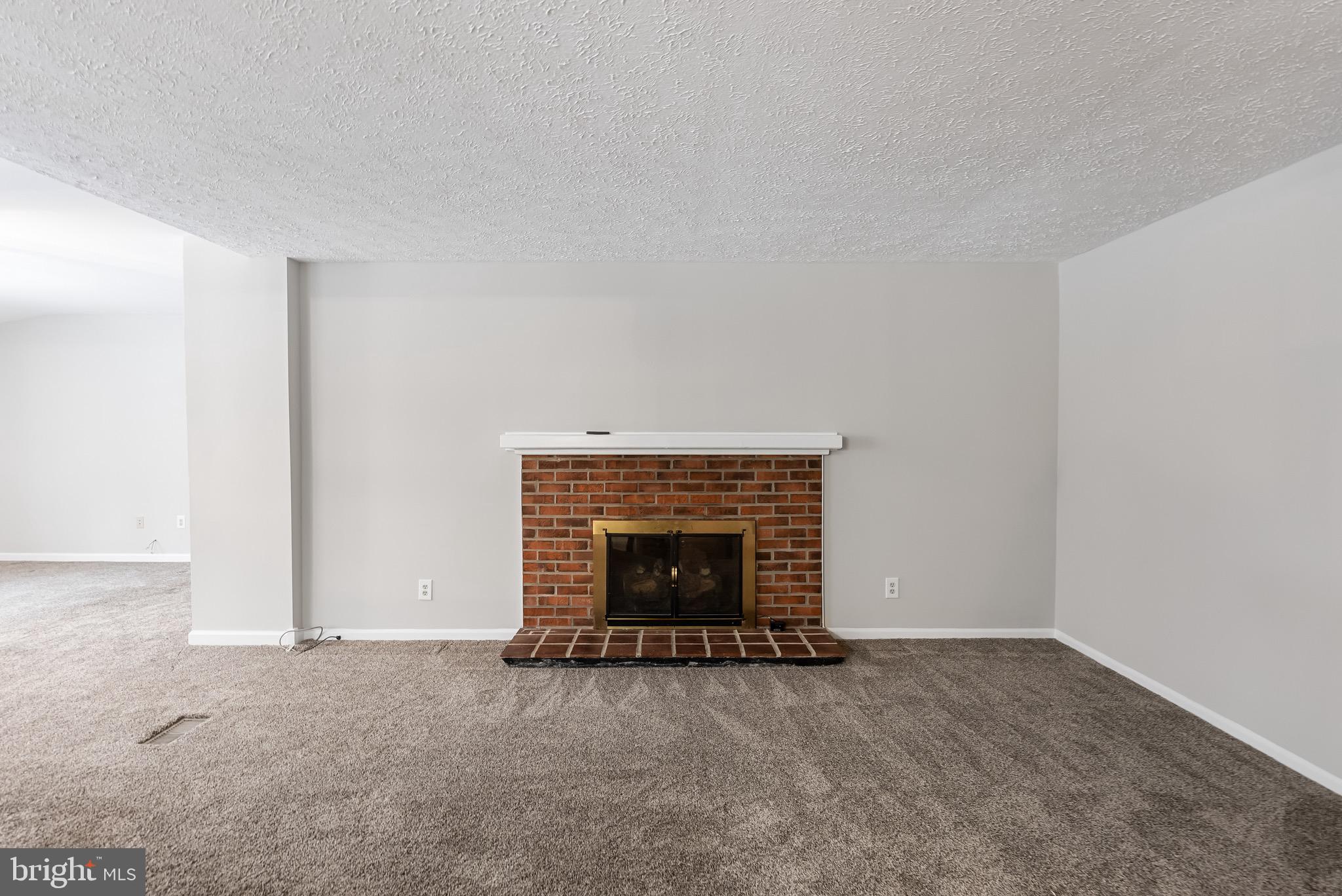8 Jarrett COURT
