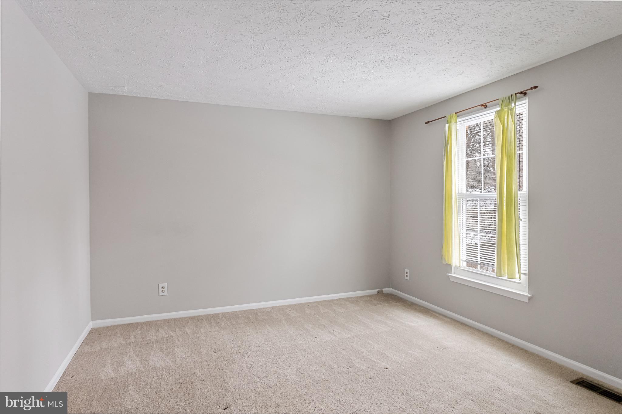 8 Jarrett COURT