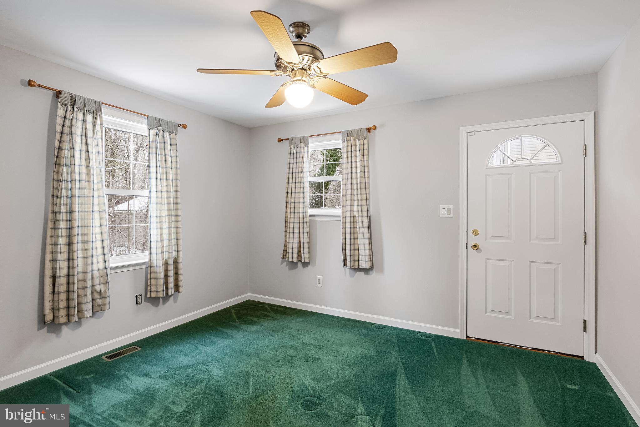 8 Jarrett COURT