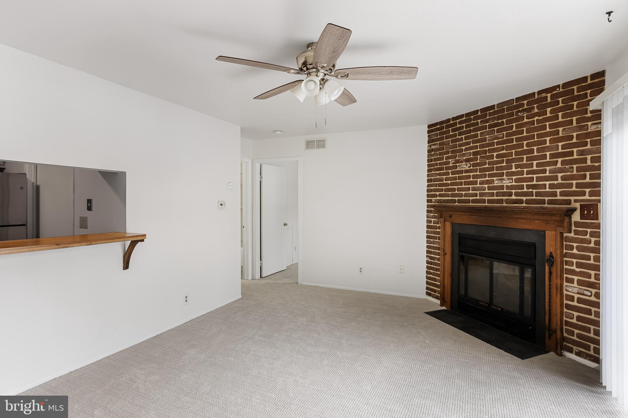 1810 WOODHOLLOW DRIVE
