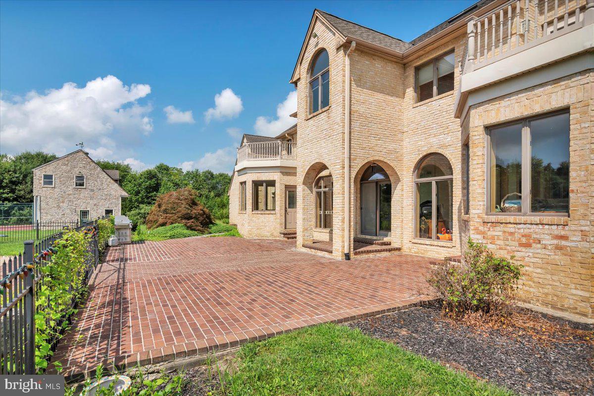 22 REEVES STATION ROAD