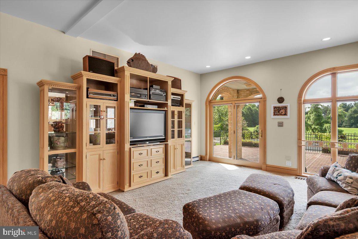 22 REEVES STATION ROAD