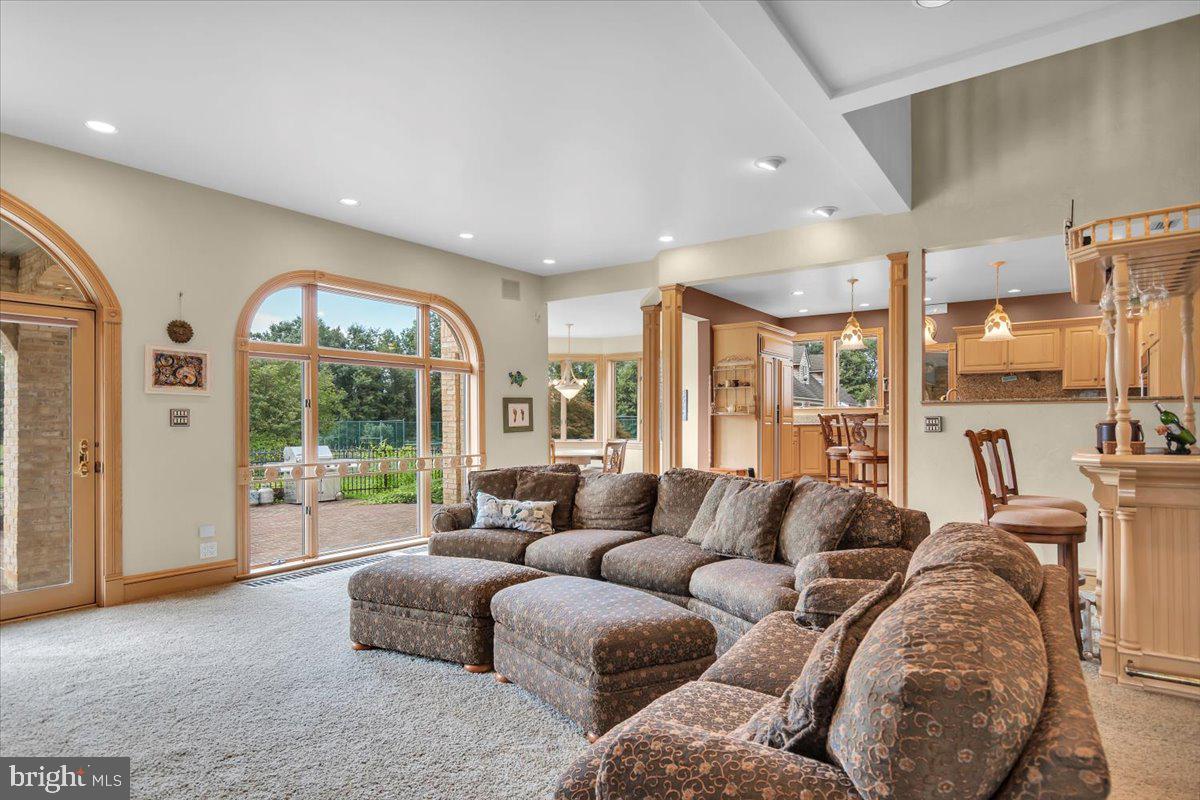 22 REEVES STATION ROAD