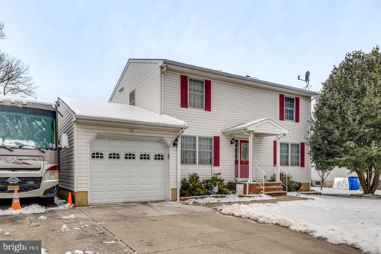 907 Turner Ave