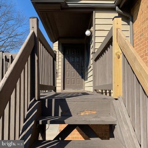 805 AUGUSTA CIRCLE
