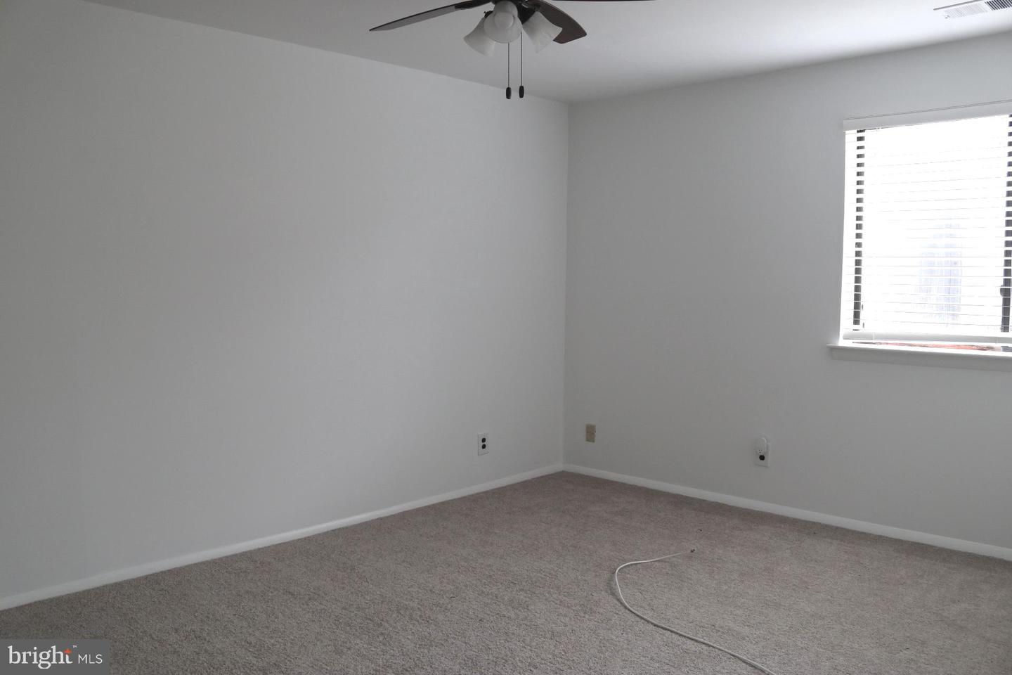 115 E Kings Highway Unit: 305