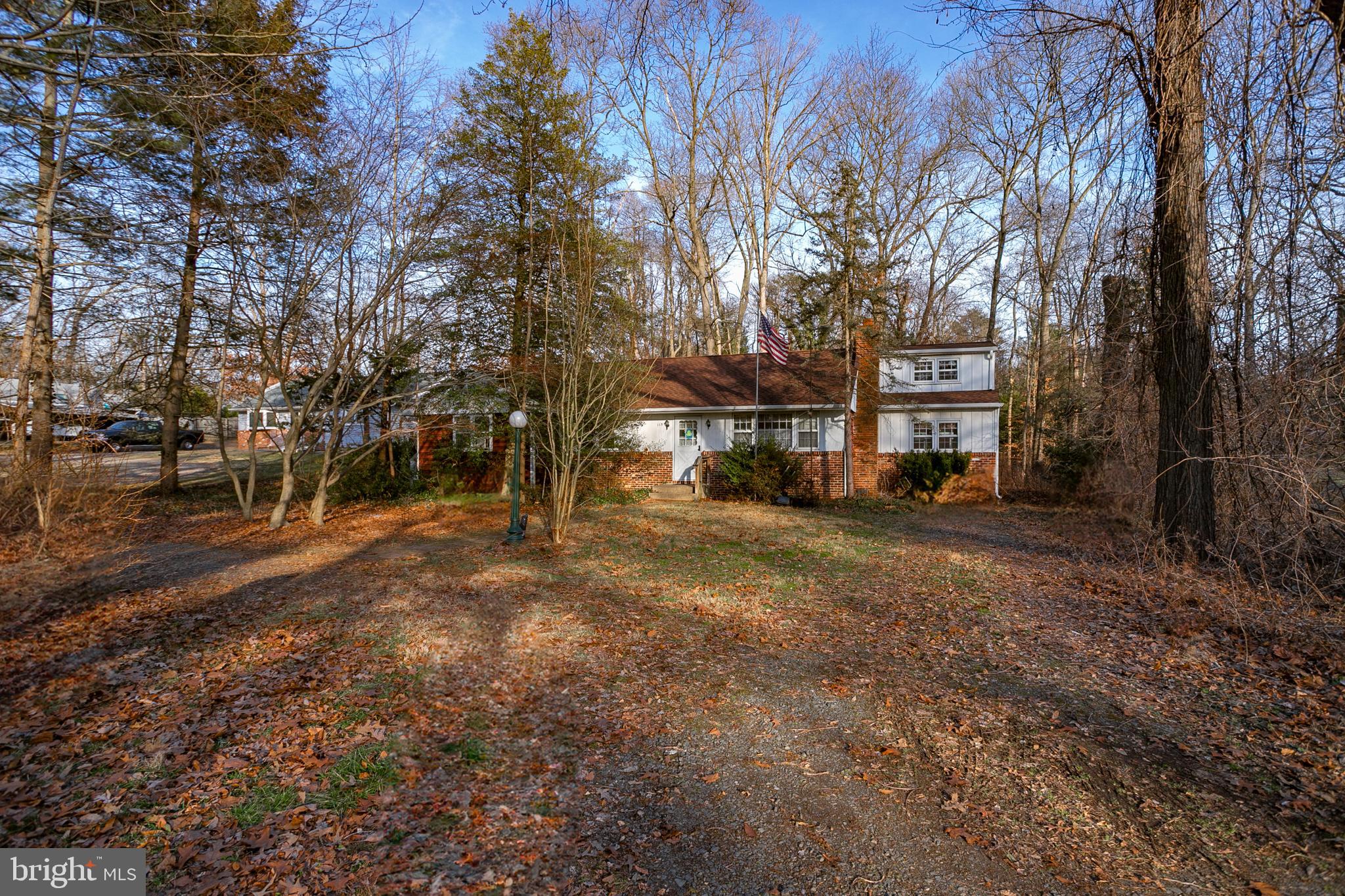 115 WOOLMANS LANE