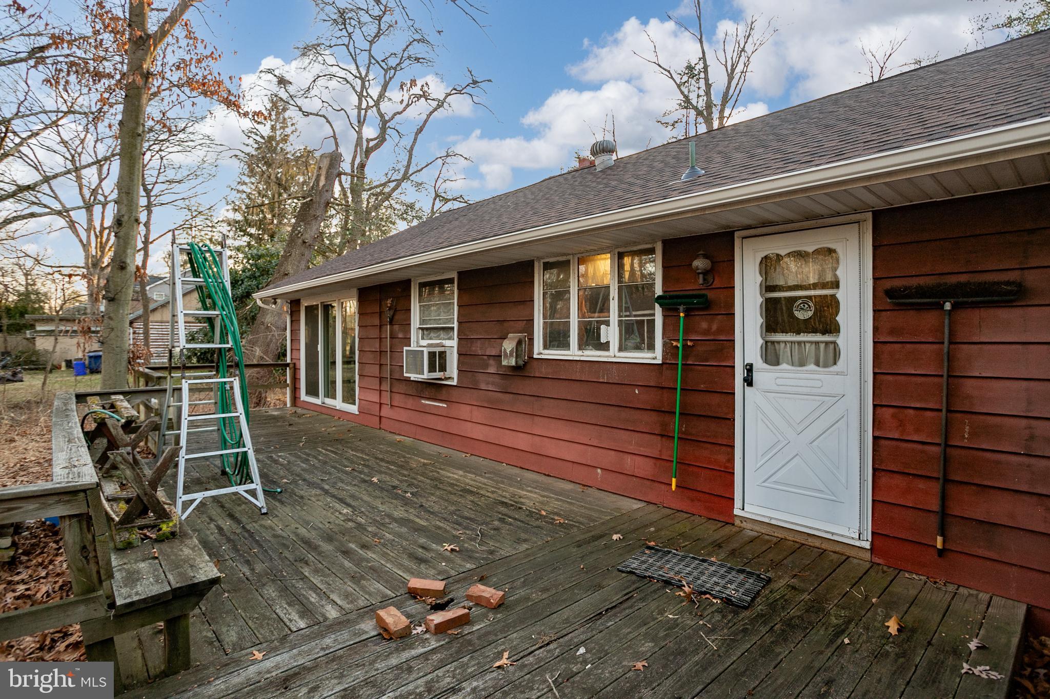 115 WOOLMANS LANE
