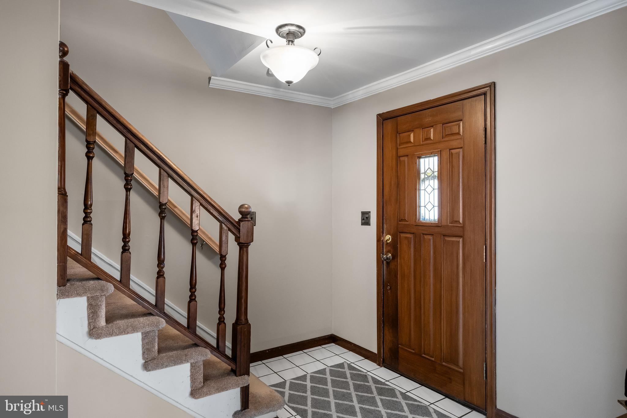 18 YORKTOWN DRIVE