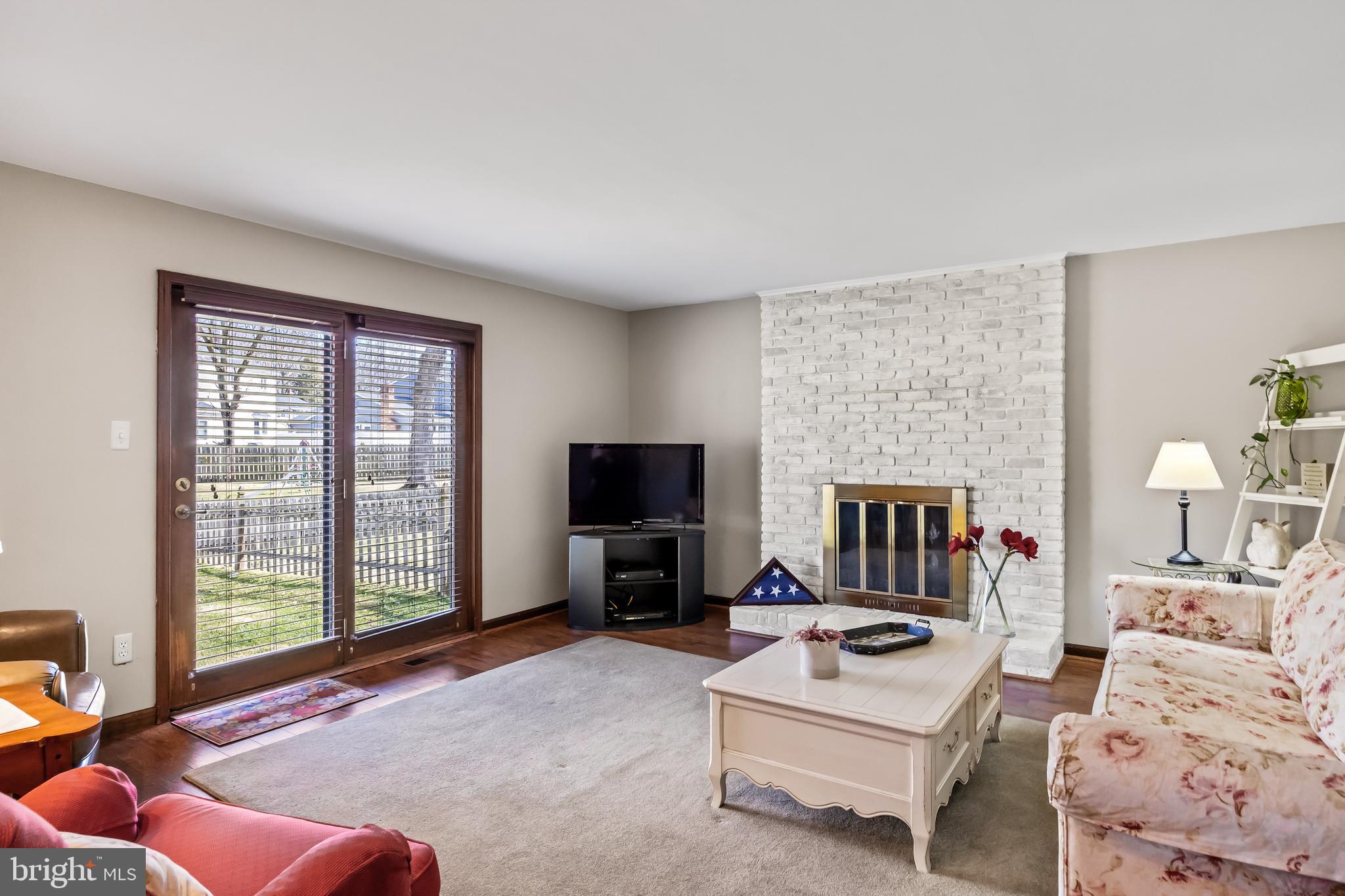 18 YORKTOWN DRIVE
