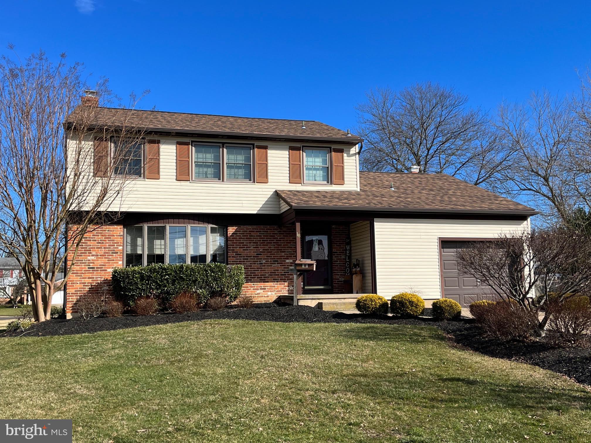 18 YORKTOWN DRIVE