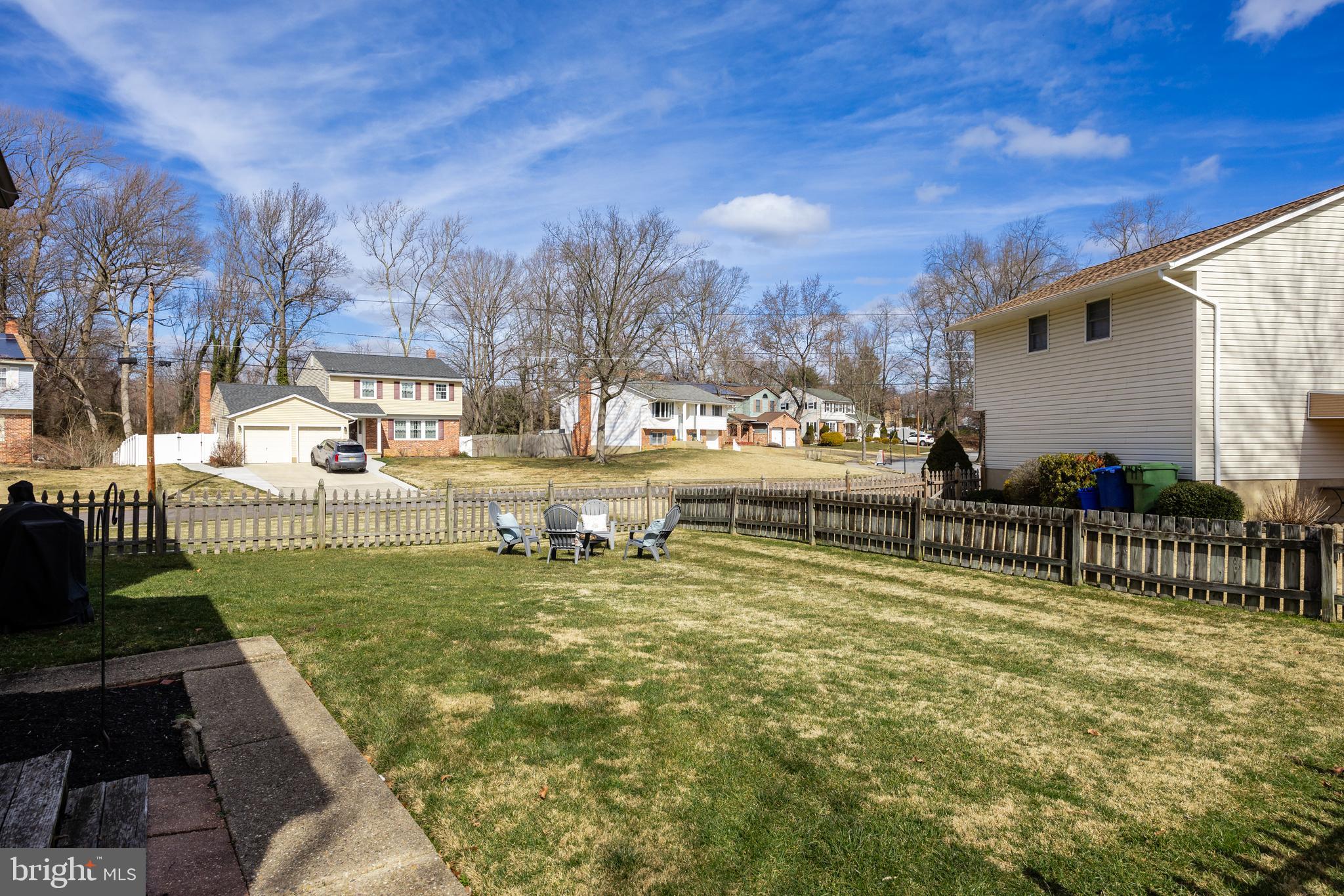 18 YORKTOWN DRIVE